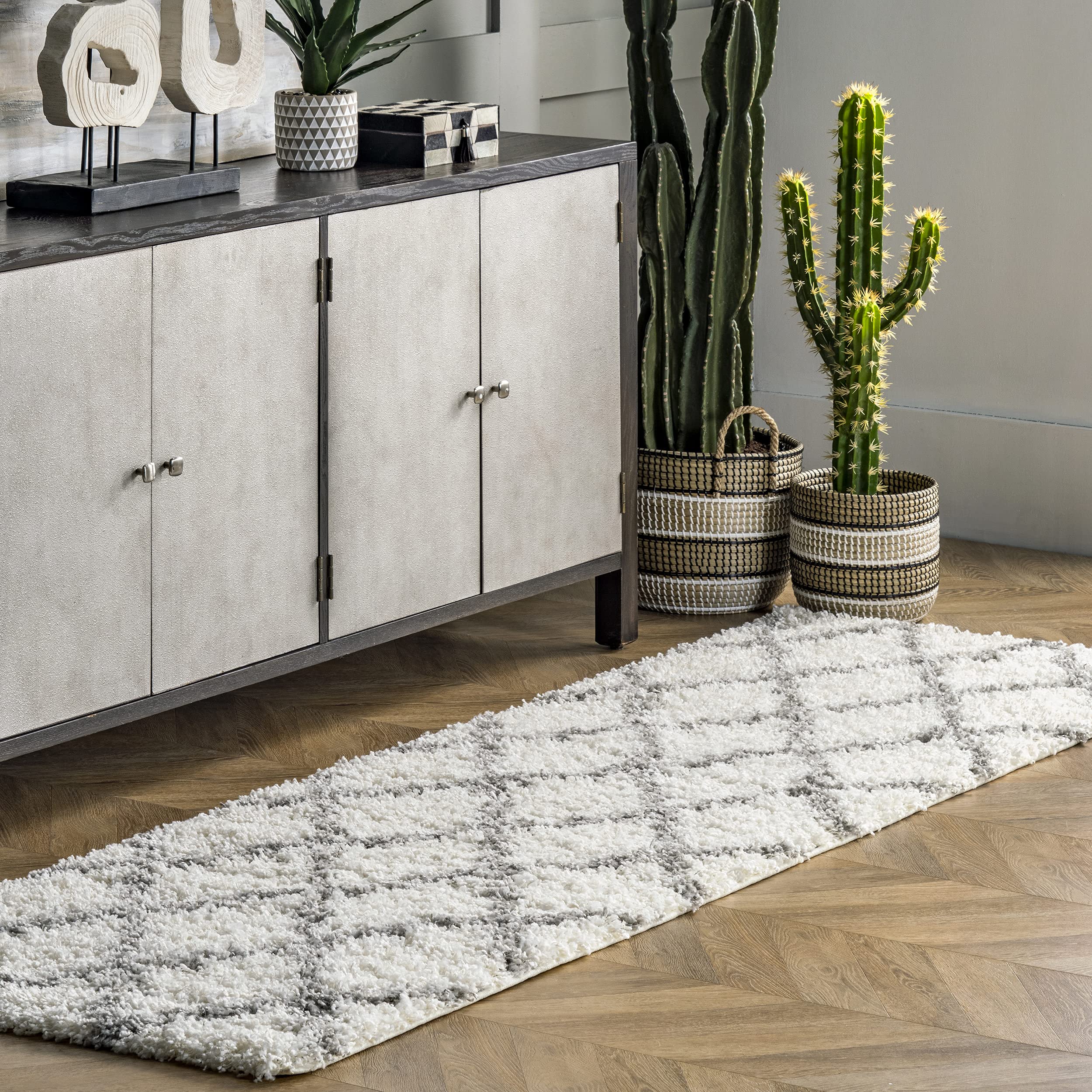 nuLOOM Tess Moroccan Shag Runner Rug 2'6