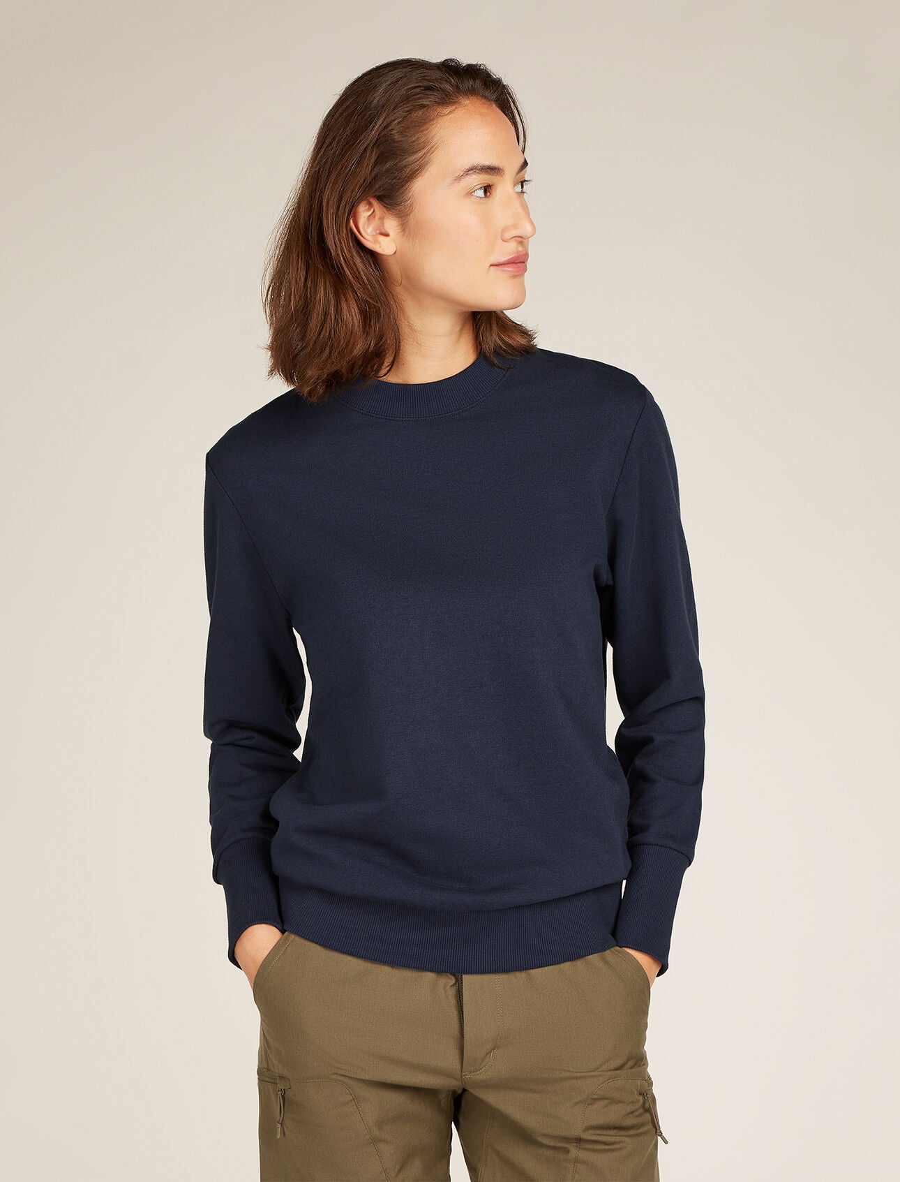 Icebreaker Central II Long Sleeve Sweatshirt for Women - Warm & Comfortable Fleece Pullover for Outdoor Activities & Casual Wear