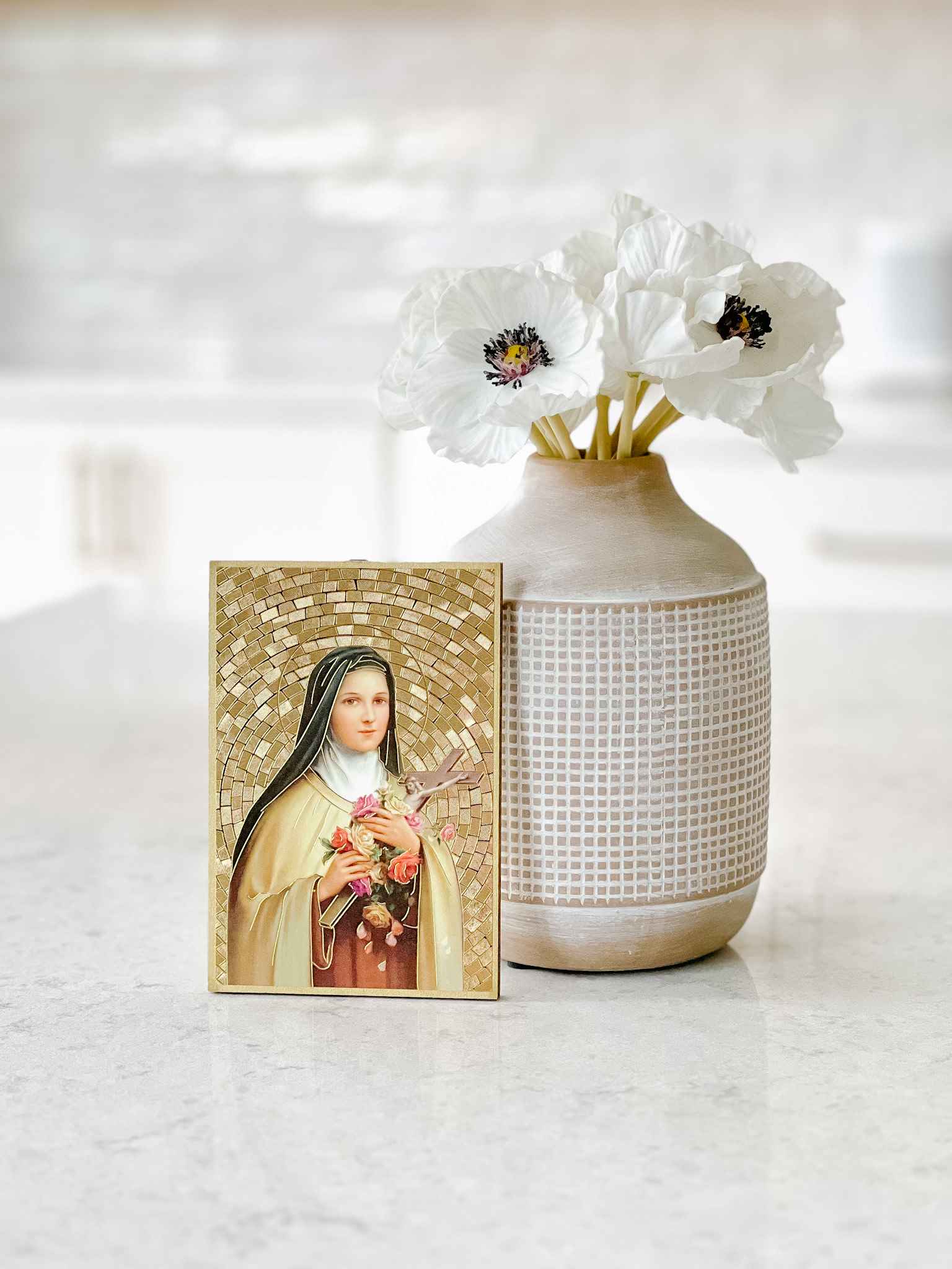 St. Therese of Lisieux Plaque - Small Religious Wall Decor for Home, Church & Prayer Room - Perfect for Catholic Gifts & Devotional Spaces