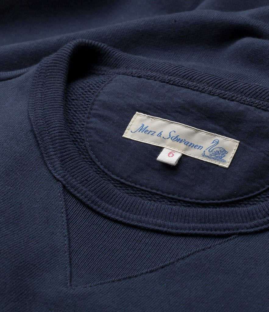 Merz b. Schwanen 3S48 Heavyweight Cotton Sweatshirt for Men - Classic Ink Blue Crewneck Pullover | Casual Wear, Street Style & Layering Essential