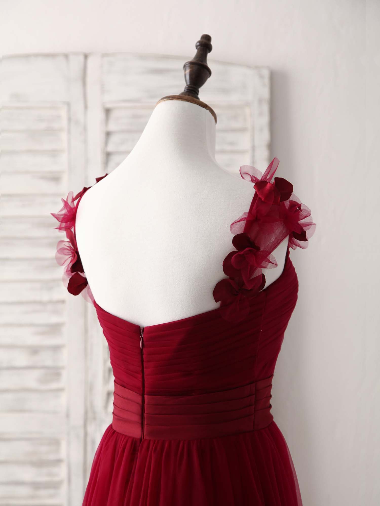 Elegant Burgundy Tulle Long Prom Dress & Bridesmaid Gown - Perfect for Formal Dances, Weddings, and Special Occasions