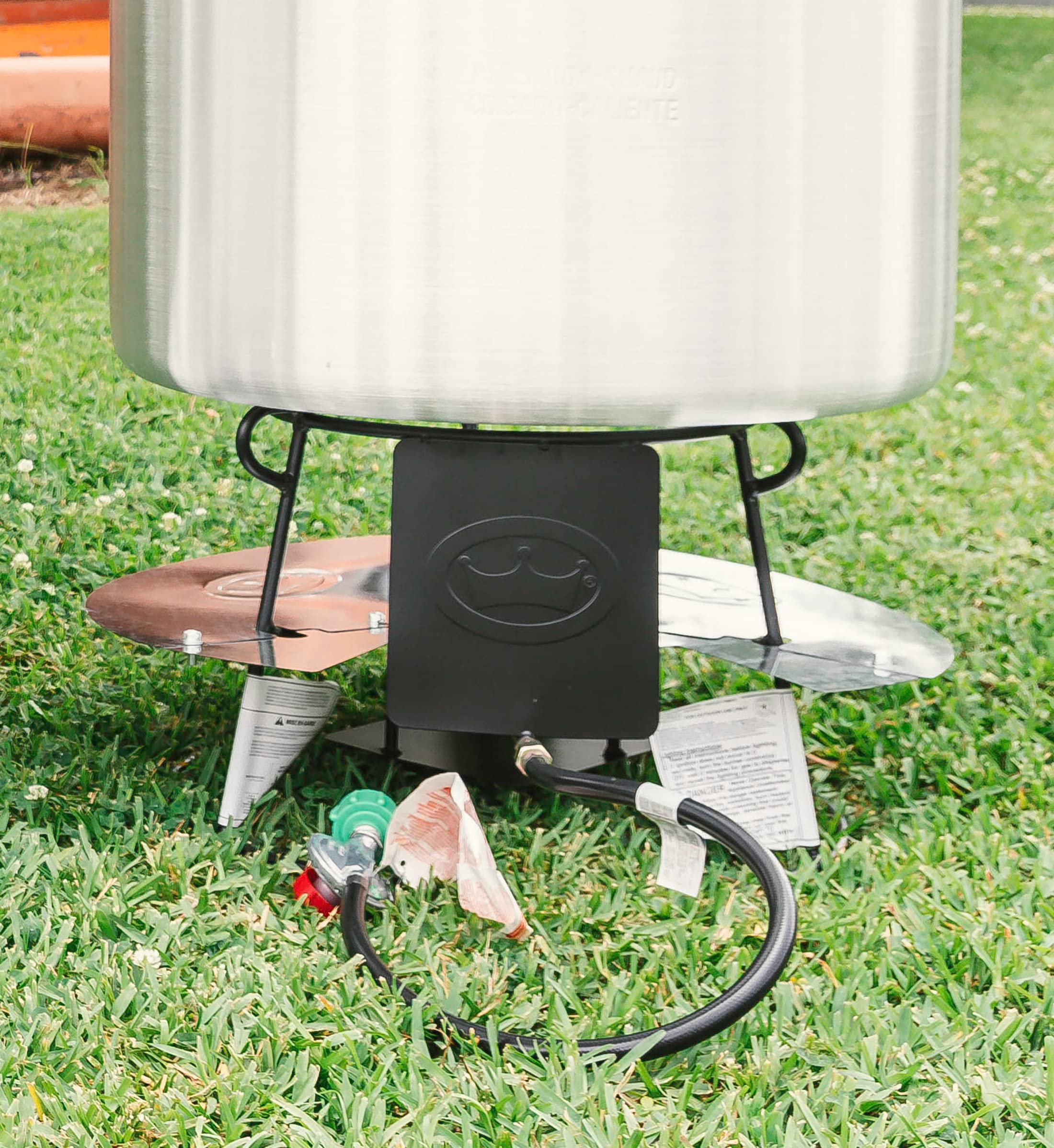 King Kooker 6013N Outdoor Jet Cooker Package with 60-Quart Pot - High-Pressure Propane Burner for Boiling, Frying & Outdoor Cooking - Perfect for Seafood, Crawfish, Crab & Large Group Gatherings
