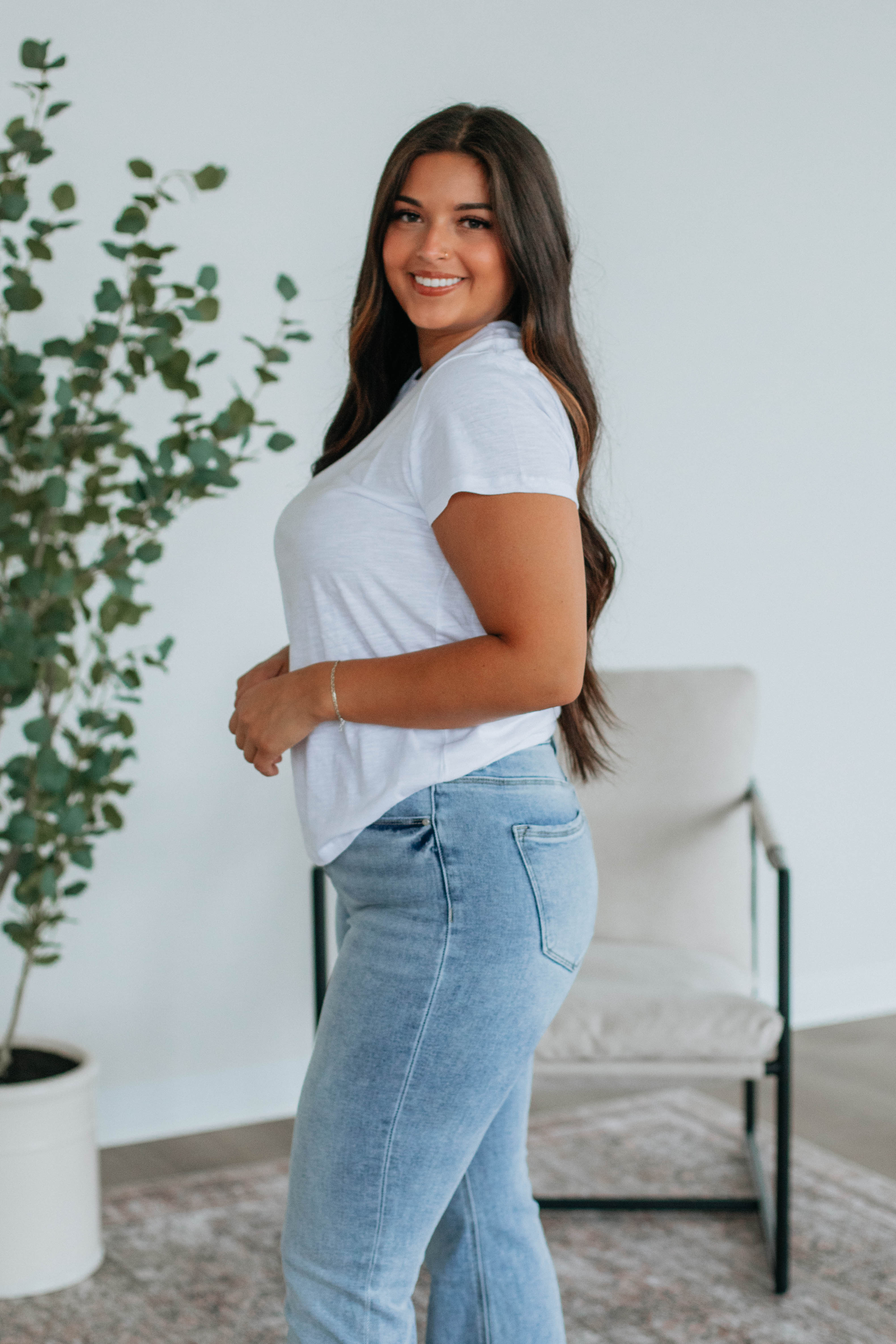 Jeannette Basic Tee Ivory - Soft Cotton Women's T-Shirt for Casual Wear & Everyday Outfits | Perfect for Layering, Work & Weekend Style