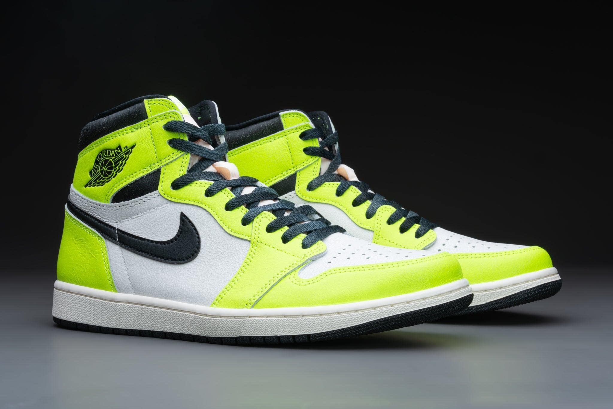 Nike Men's Air Jordan 1 Retro High OG Basketball Shoes - Classic Sneakers for Streetwear, Casual & Sports Performance