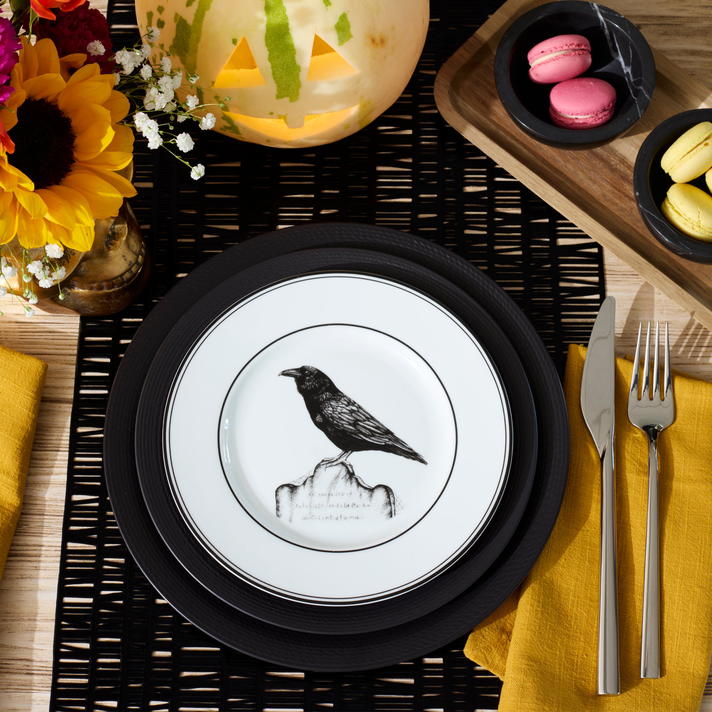 LX Collective Black Accent Plates Set of 4 - Elegant Dinnerware for Modern Dining, Party Serving & Home Decor