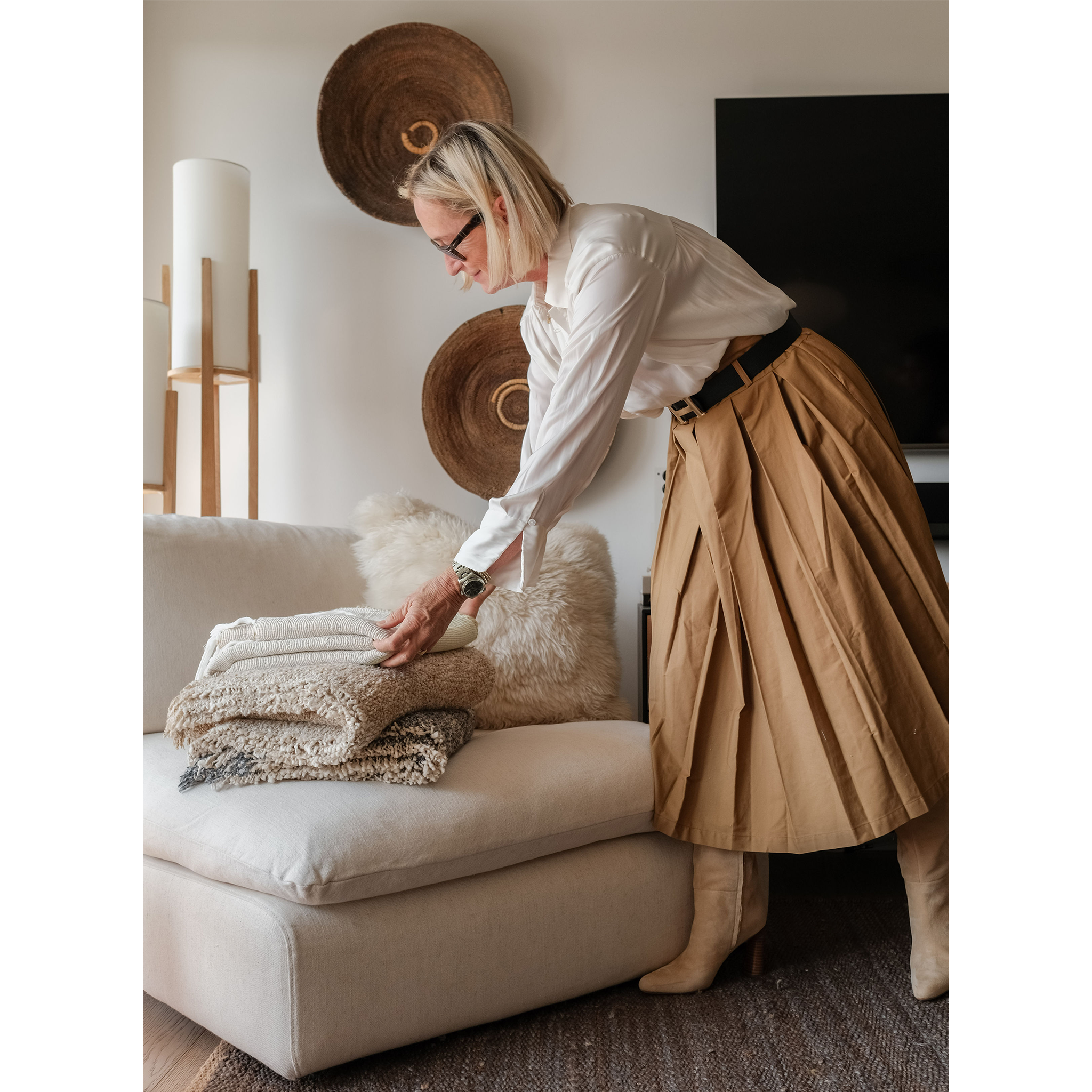 Brentwood Throw Blanket - Soft & Cozy Knit Throw for Couch, Bed, or Sofa - Perfect for Lounging, Gifts, and Home Decor