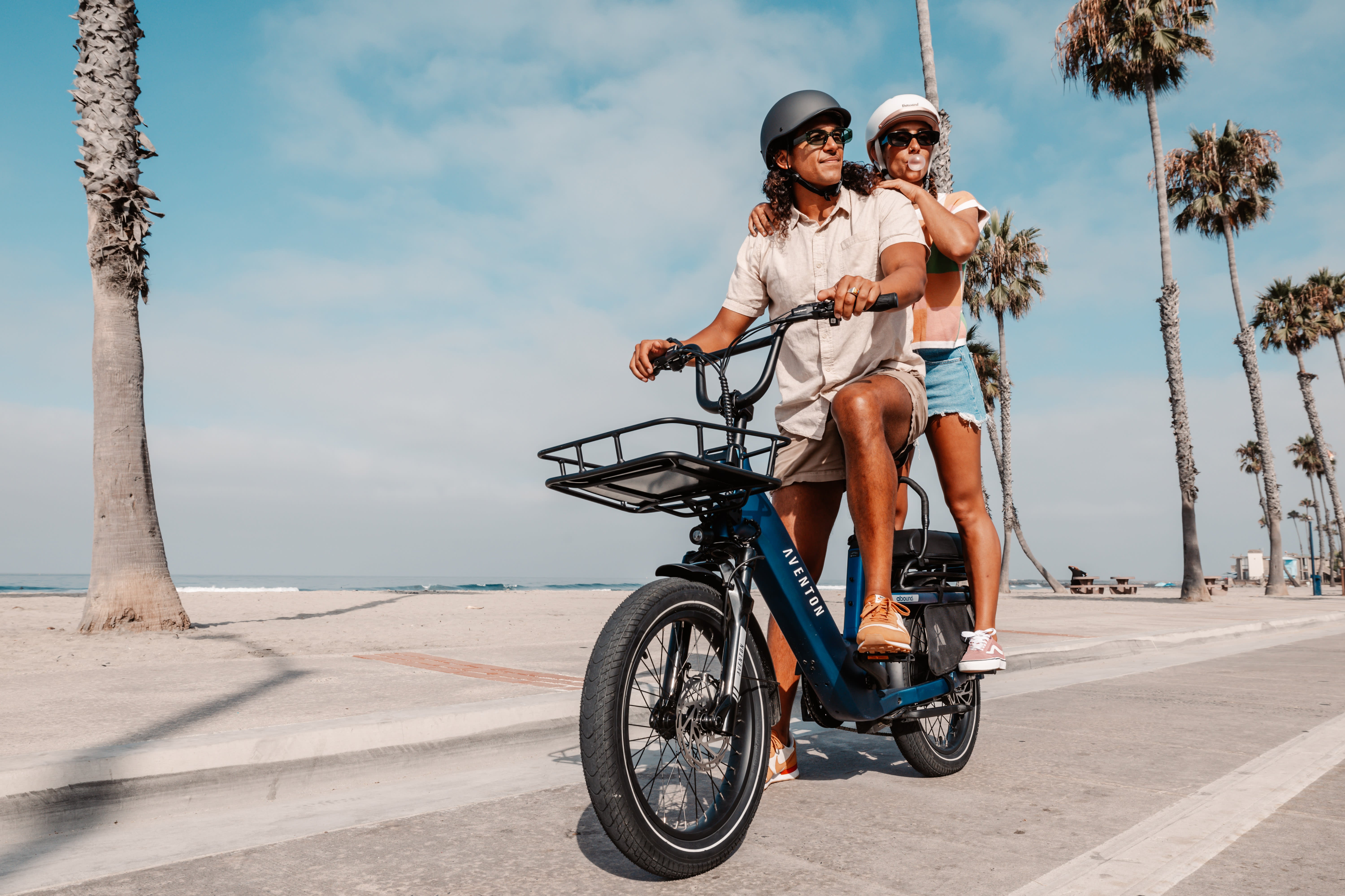 Aventon Abound SR Cargo Electric Bike - Long-Range Cargo eBike with Powerful Motor & Large Capacity - Perfect for Urban Commuting, Grocery Hauling & Family Rides
