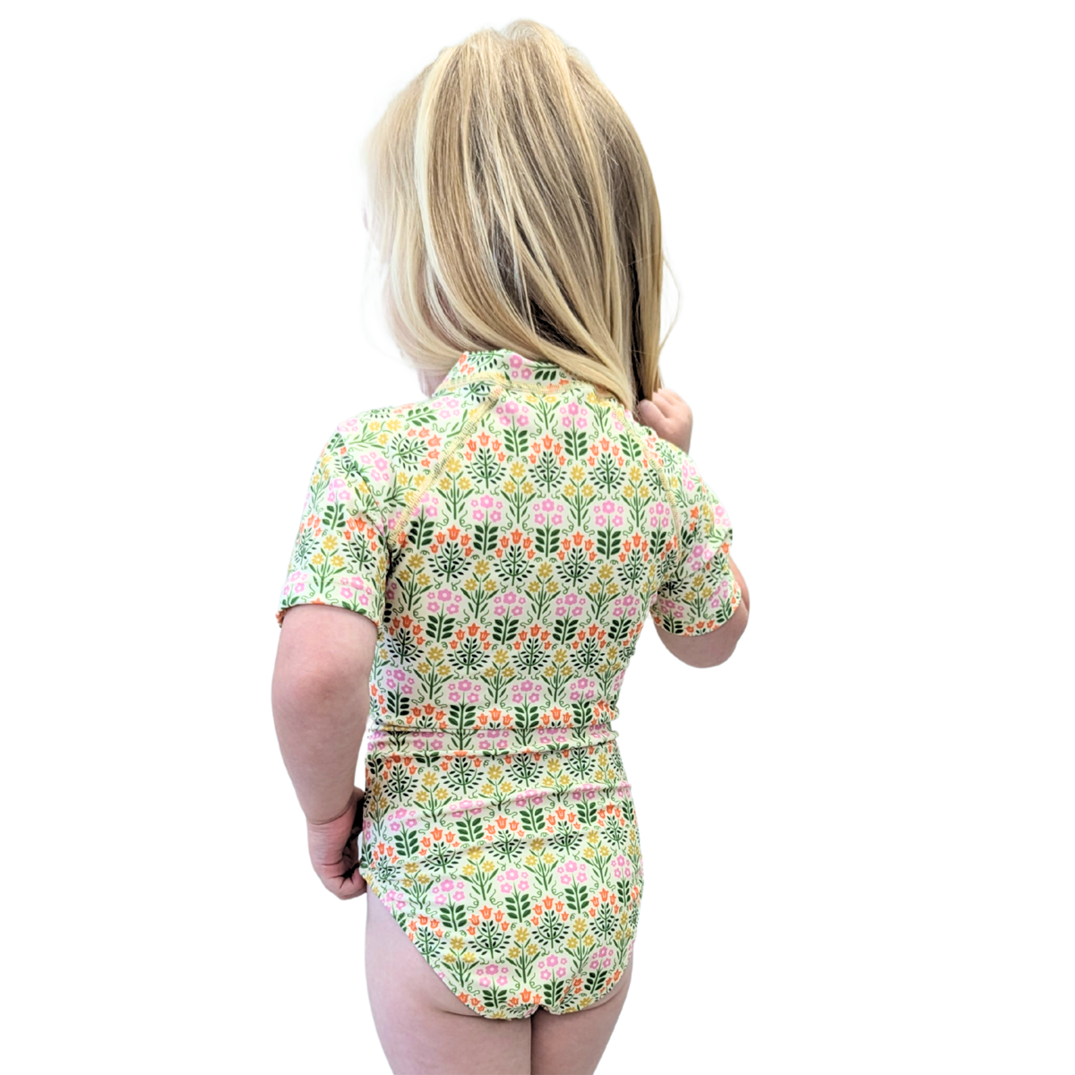 Girls' Short Sleeve Rash Guard One Piece Swimsuit - UV Protection Swimwear for Beach, Pool & Water Sports