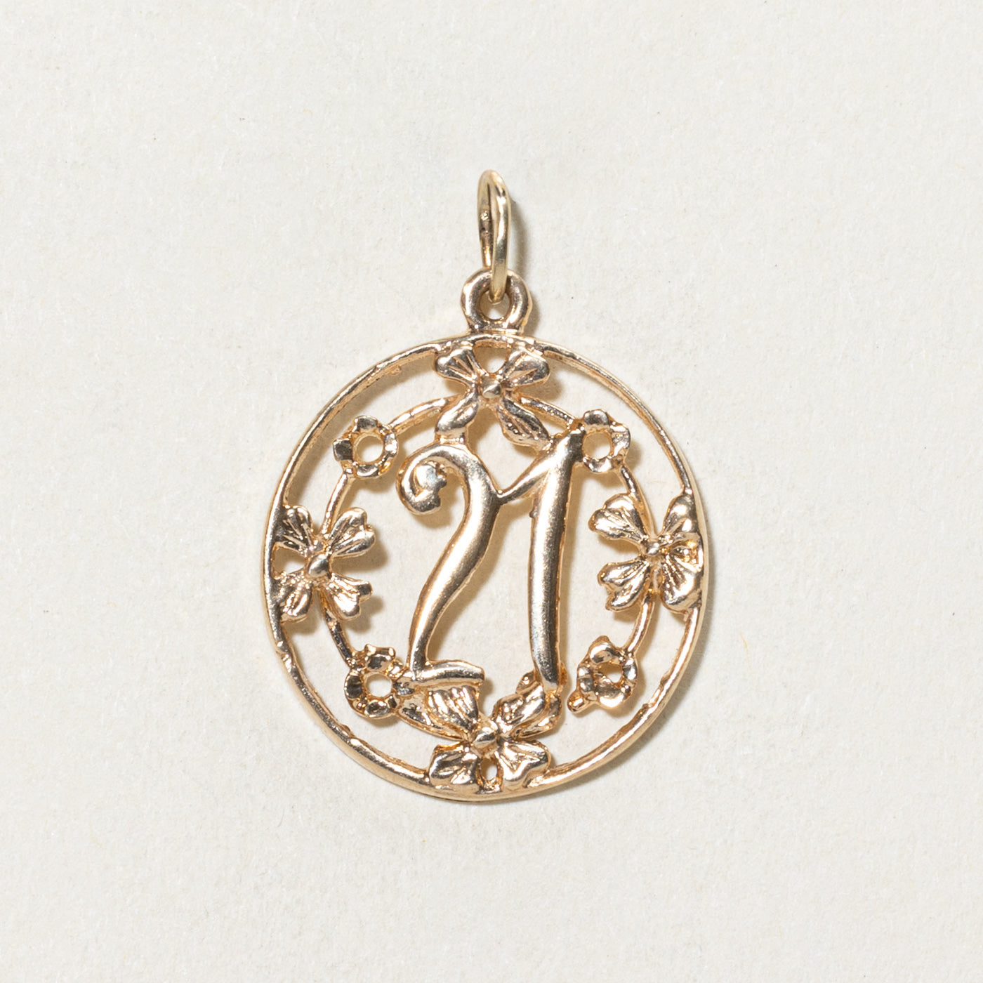 10K Yellow Gold '21' Wreath Charm Pendant Necklace - Elegant Birthday Gift for Women, 21st Birthday Jewelry, Graduation Keepsake, Christmas Present