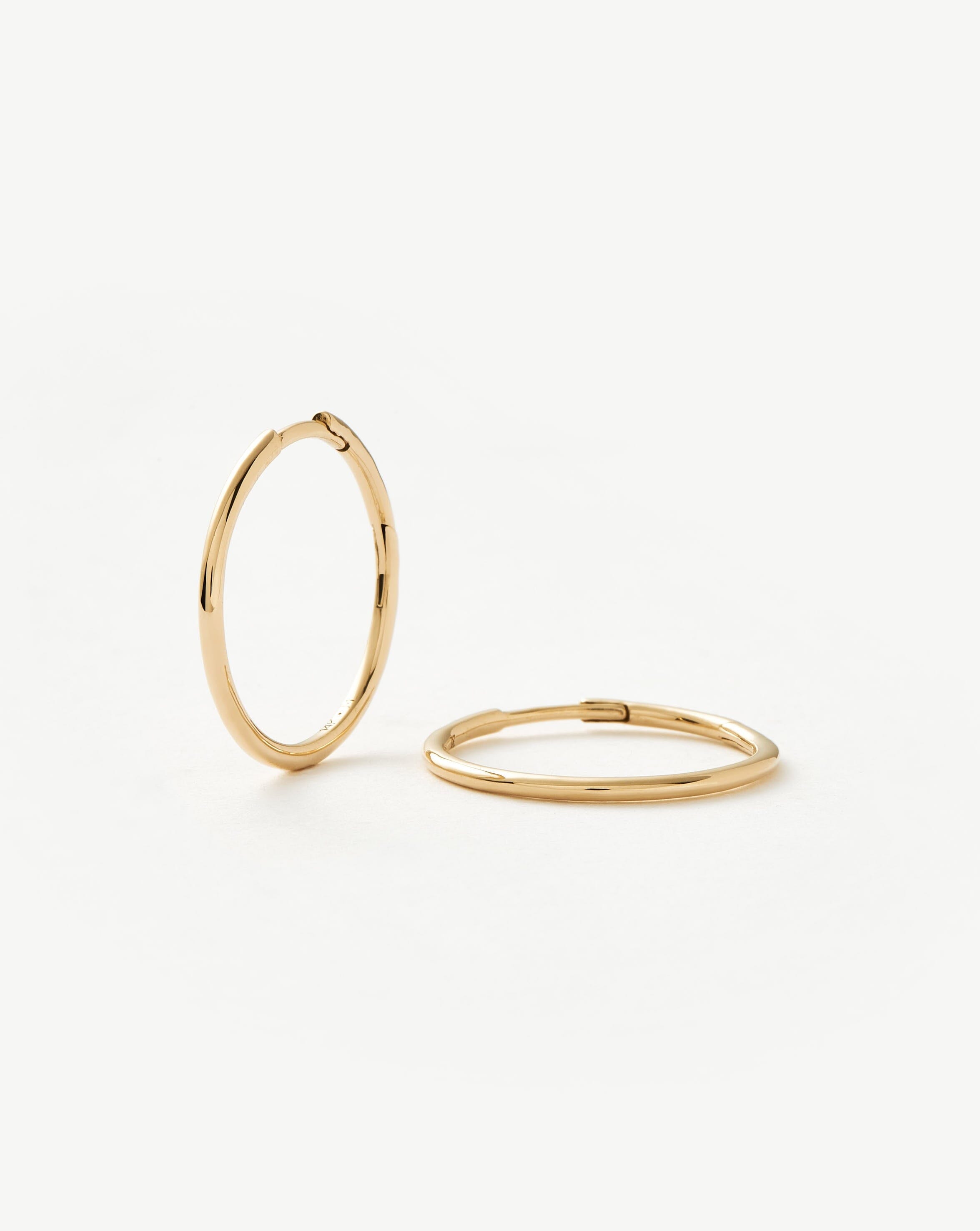 Elegant Small Hoop Earrings for Women - Classic Gold & Silver Minimalist Hoops - Perfect for Everyday Wear, Office & Date Night