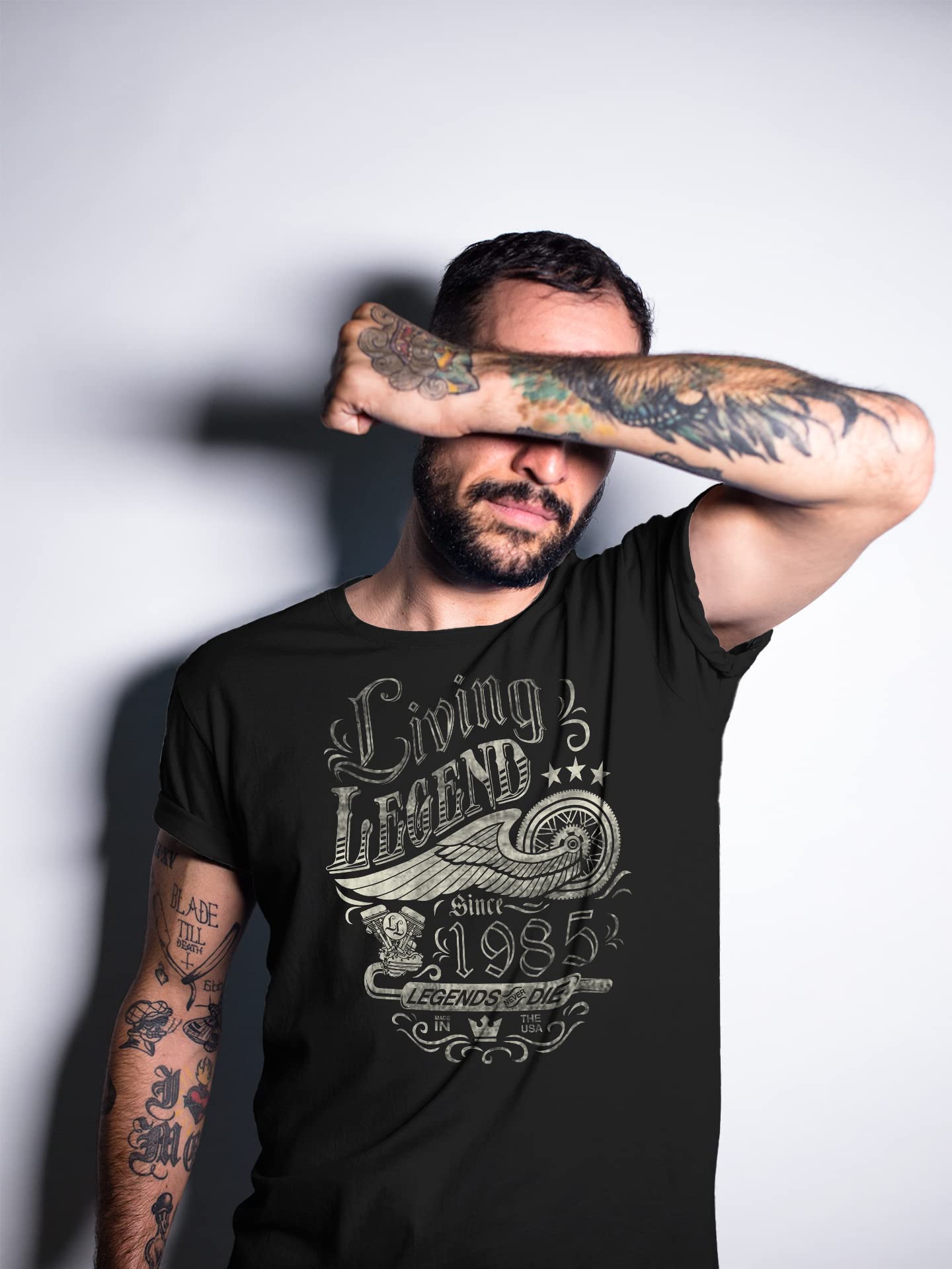 40th Birthday Gift for Men - Vintage 1985 Legends Never Die T-Shirt - Funny 40 Year Old Birthday Present - Perfect for Parties, Gag Gifts & Milestone Celebrations