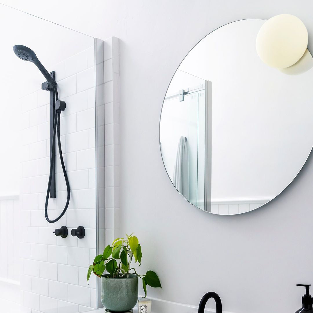 Circ 3702 Modern Wall Lamp - Sleek LED Sconce Light for Bedroom, Living Room & Hallway - Energy Efficient Indoor Lighting Fixture