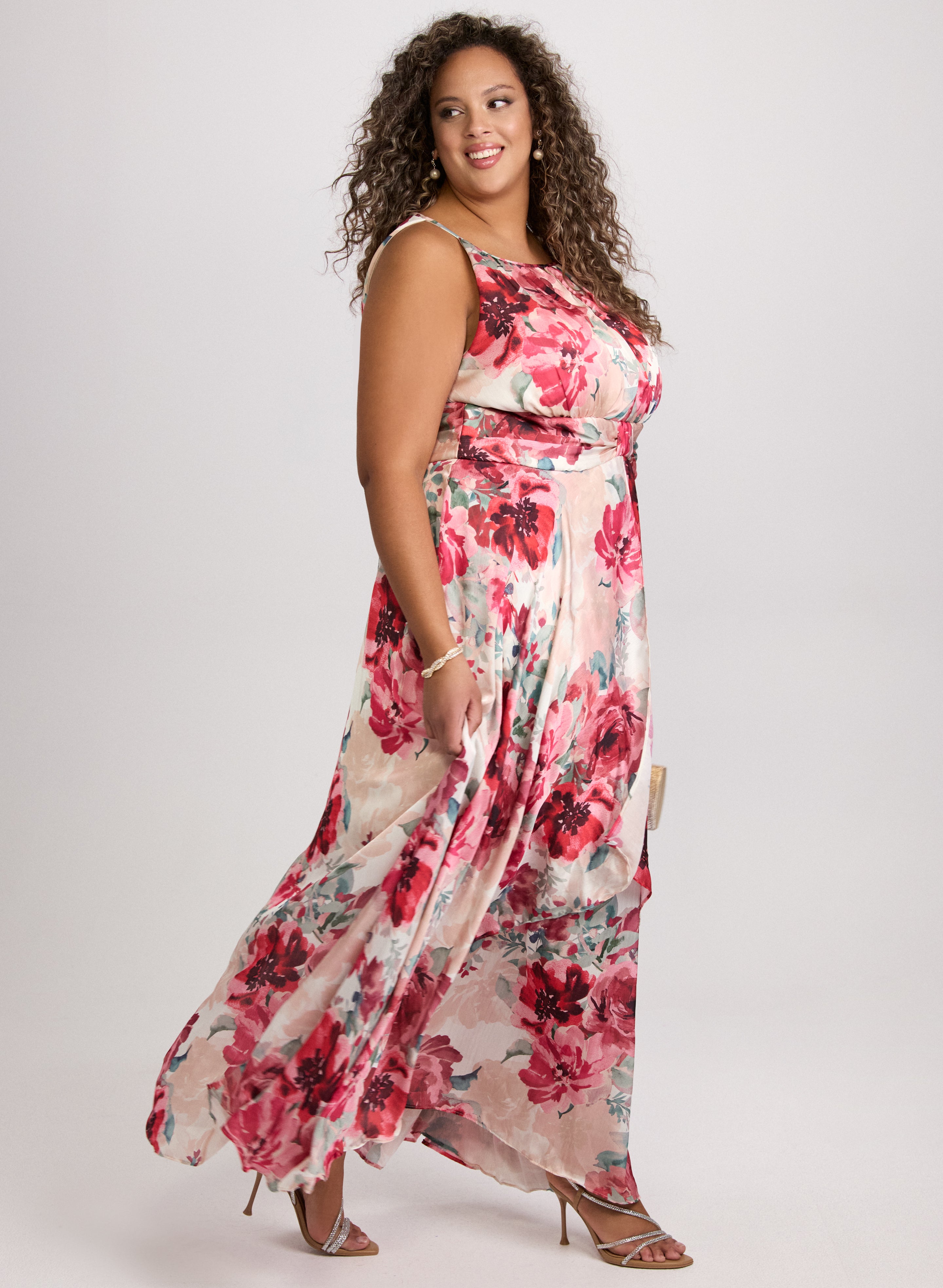 Floral Halter Neck Dress - Women's Summer Boho Maxi Dress for Beach, Vacation & Outdoor Parties