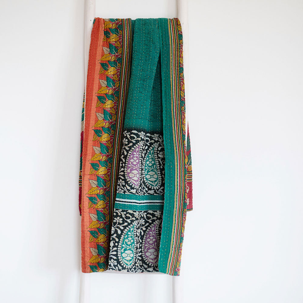 Unique Handmade Kantha Quilt KT7119 - Traditional Indian Patchwork Bedspread for Cozy Home Decor & Bohemian Style Bedroom