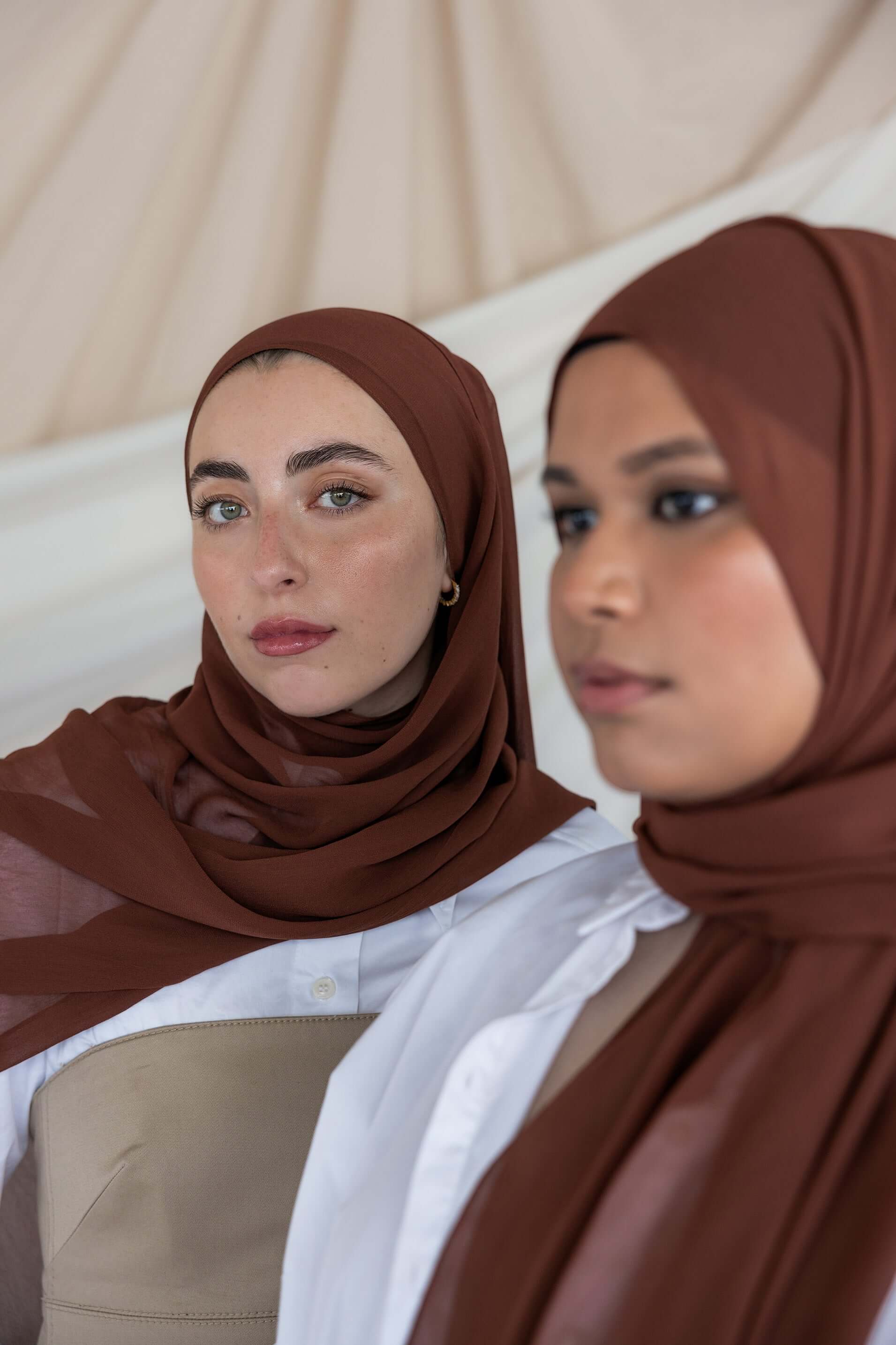 Elegant Canyon Brown Crepe Chiffon Fabric - Soft Flowy Material for Dresses, Scarves & Home Decor | Perfect for Evening Gowns, Bridesmaid Dresses & DIY Sewing Projects