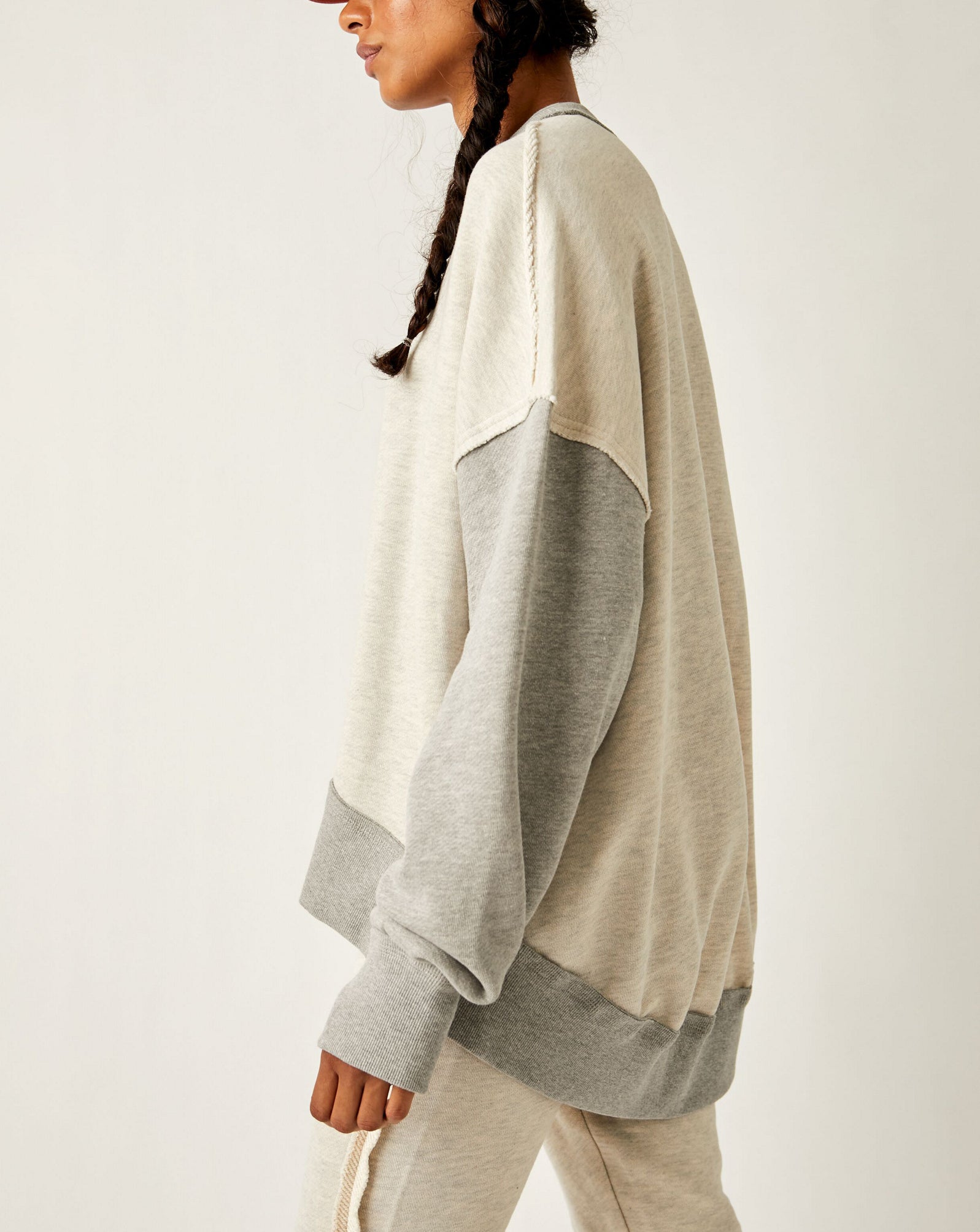Start Up Pullover Sweatshirt - Heather Grey | Comfortable & Stylish Casual Wear for Men & Women | Perfect for Workouts, Lounging & Everyday Outfits