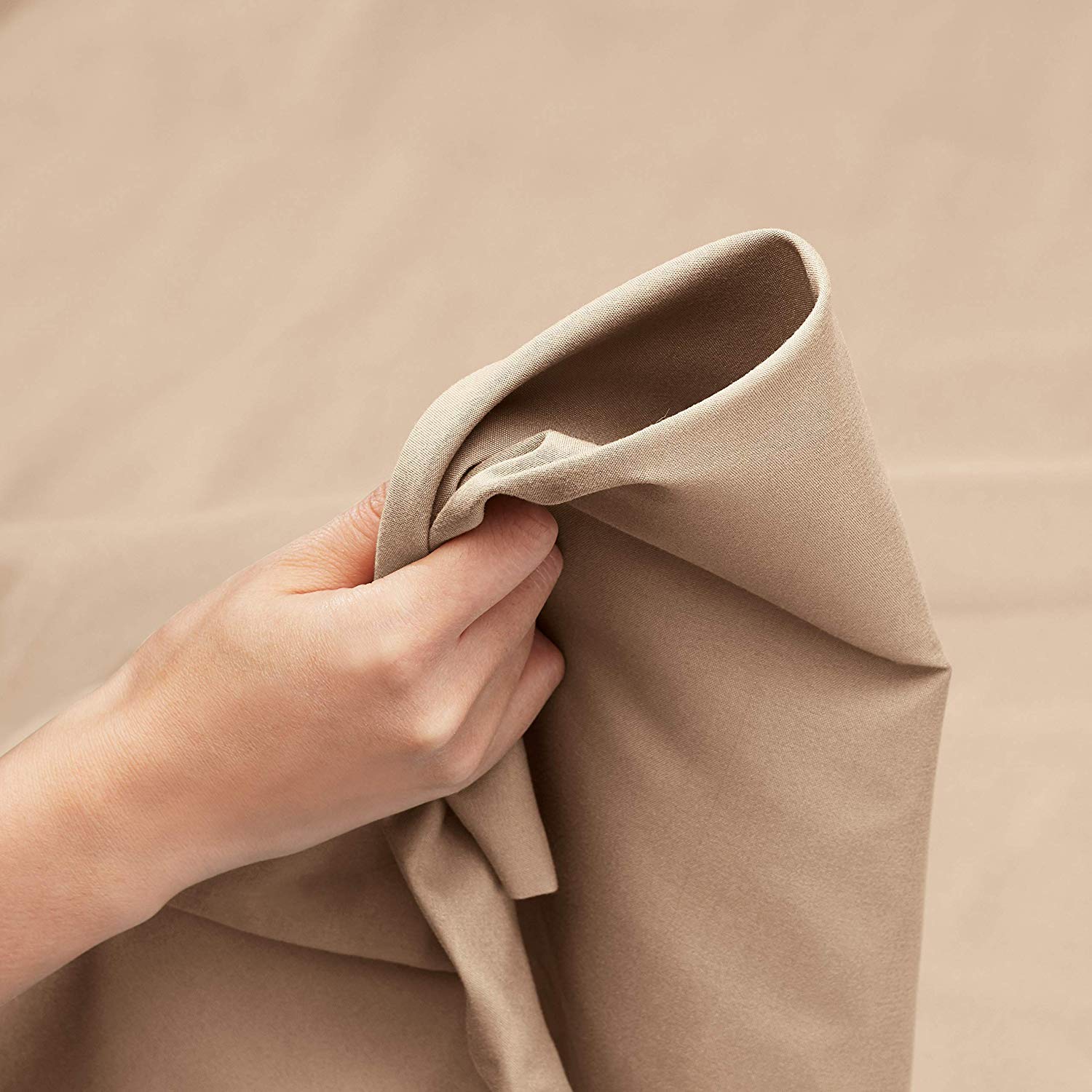Luxury 1800TC Egyptian Queen Sheet Set - Mocha for Bedroom Comfort