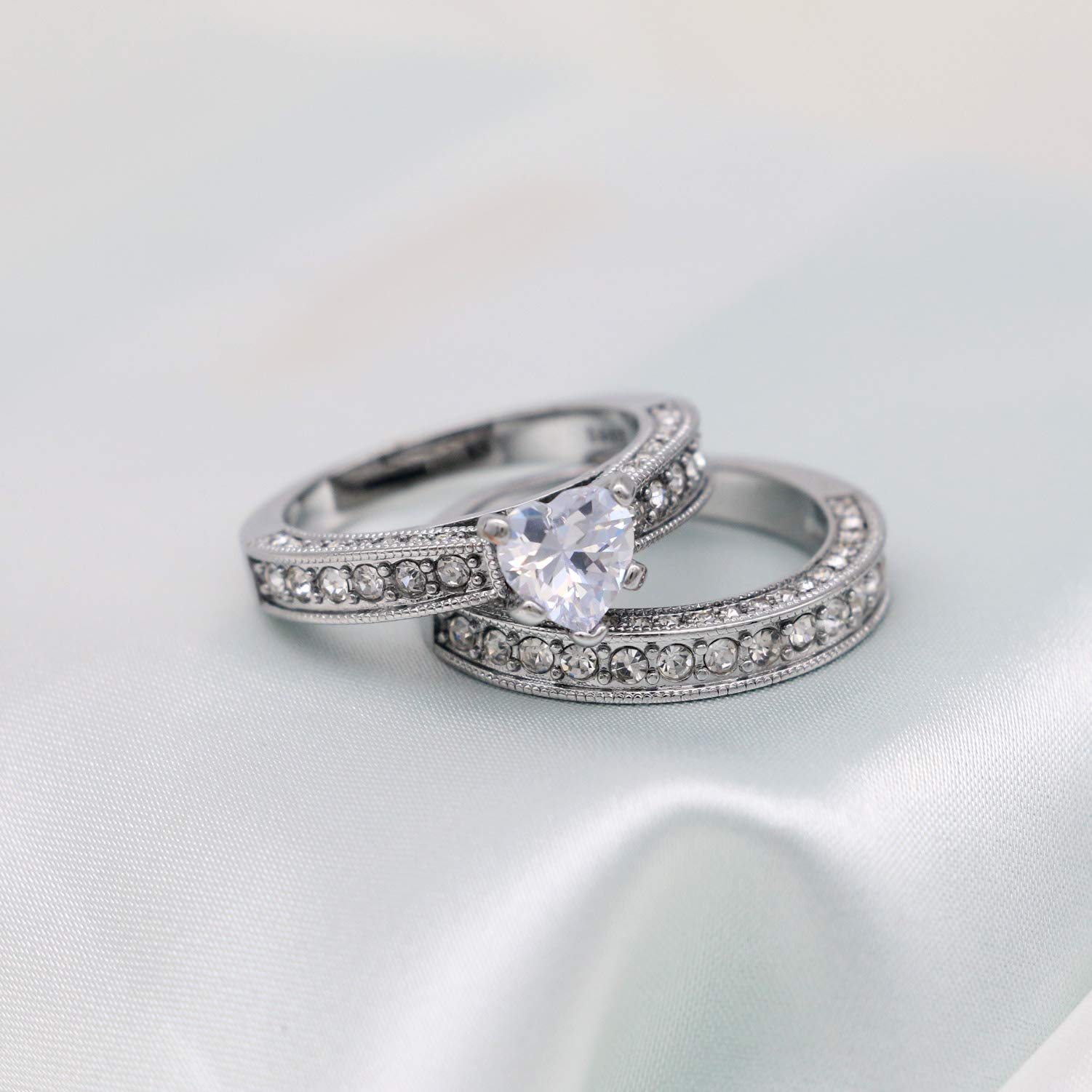 14K Yellow Gold Plated Heart-Cut 7mm Cubic Zirconia Women's Wedding Ring Set, Bridal Jewelry, Engagement Ring for Her - Perfect for Proposals, Anniversaries & Special Occasions