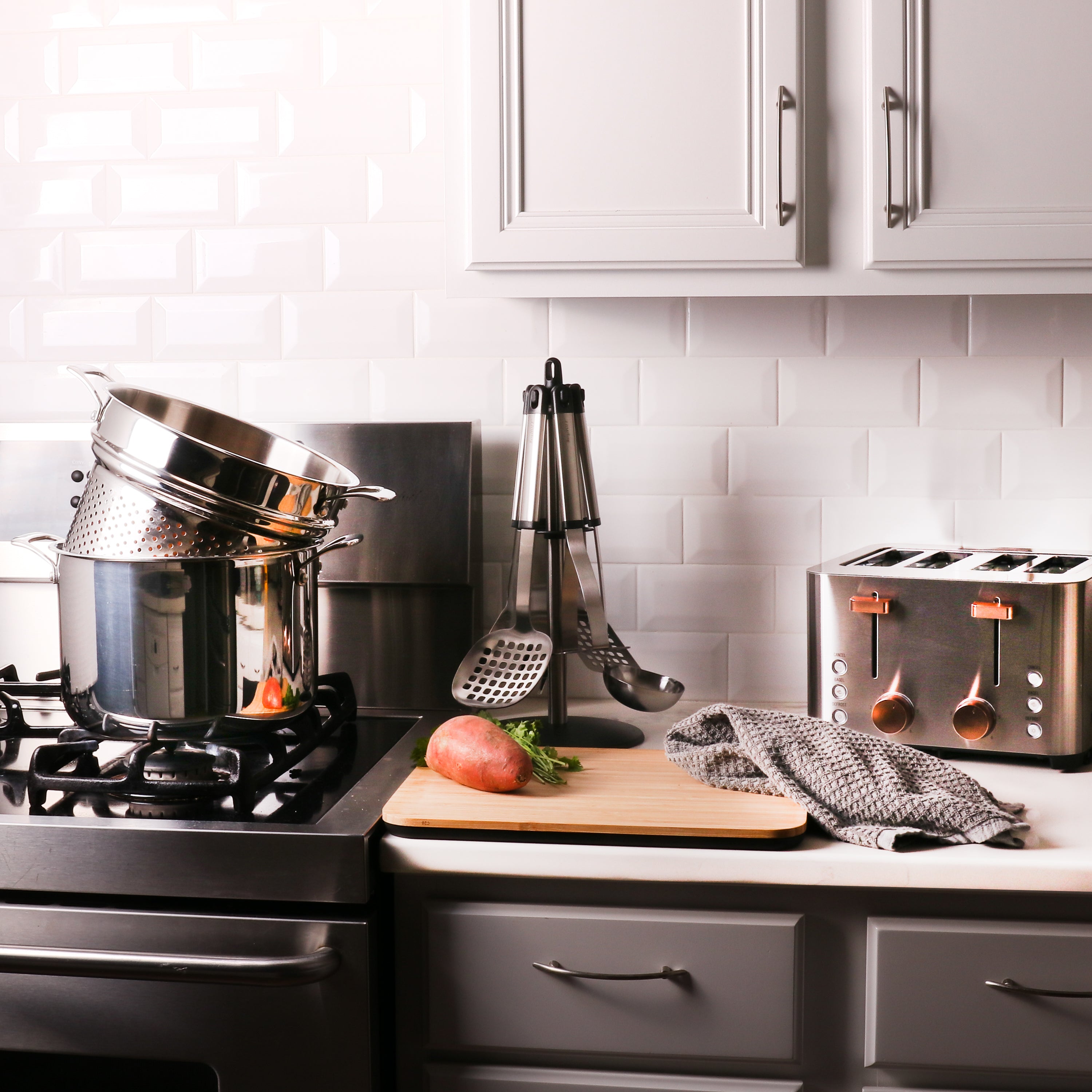 BergHOFF Professional 3-Piece Tri-Ply 18/10 Stainless Steel Steamer Set with SS Lid – Perfect for Healthy Cooking, Meal Prep & Kitchen Essentials