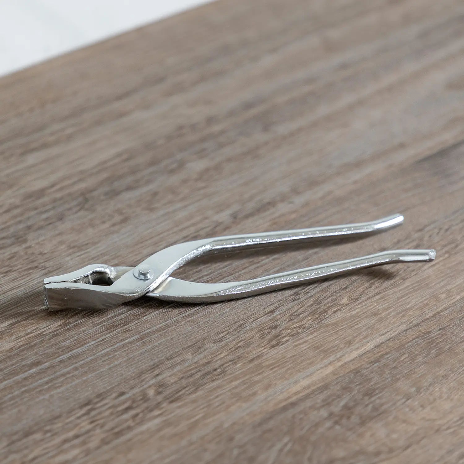 EBM Iron Yattoko Pincers - Heavy Duty Metal Pliers for Jewelry Making, Crafting, and DIY Projects - Perfect for Beading, Wire Work, and Metal Crafting