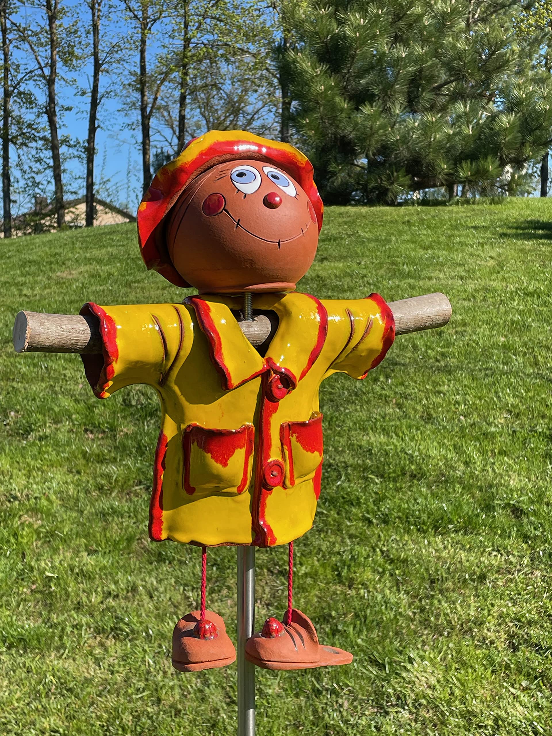 Handmade Frostproof Ceramic Scarecrow Lawn Stake - Yellow Outdoor Garden Decor Statue - Unique Gift for Gardeners (Men & Women) - Perfect for Yard, Patio & Farmhouse Decor