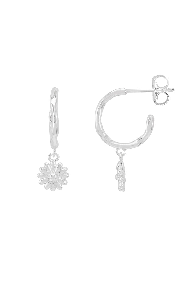 Molten Daisy Hoop Earrings - Trendy Floral Dangle Earrings for Women | Perfect for Summer, Boho Fashion & Everyday Wear