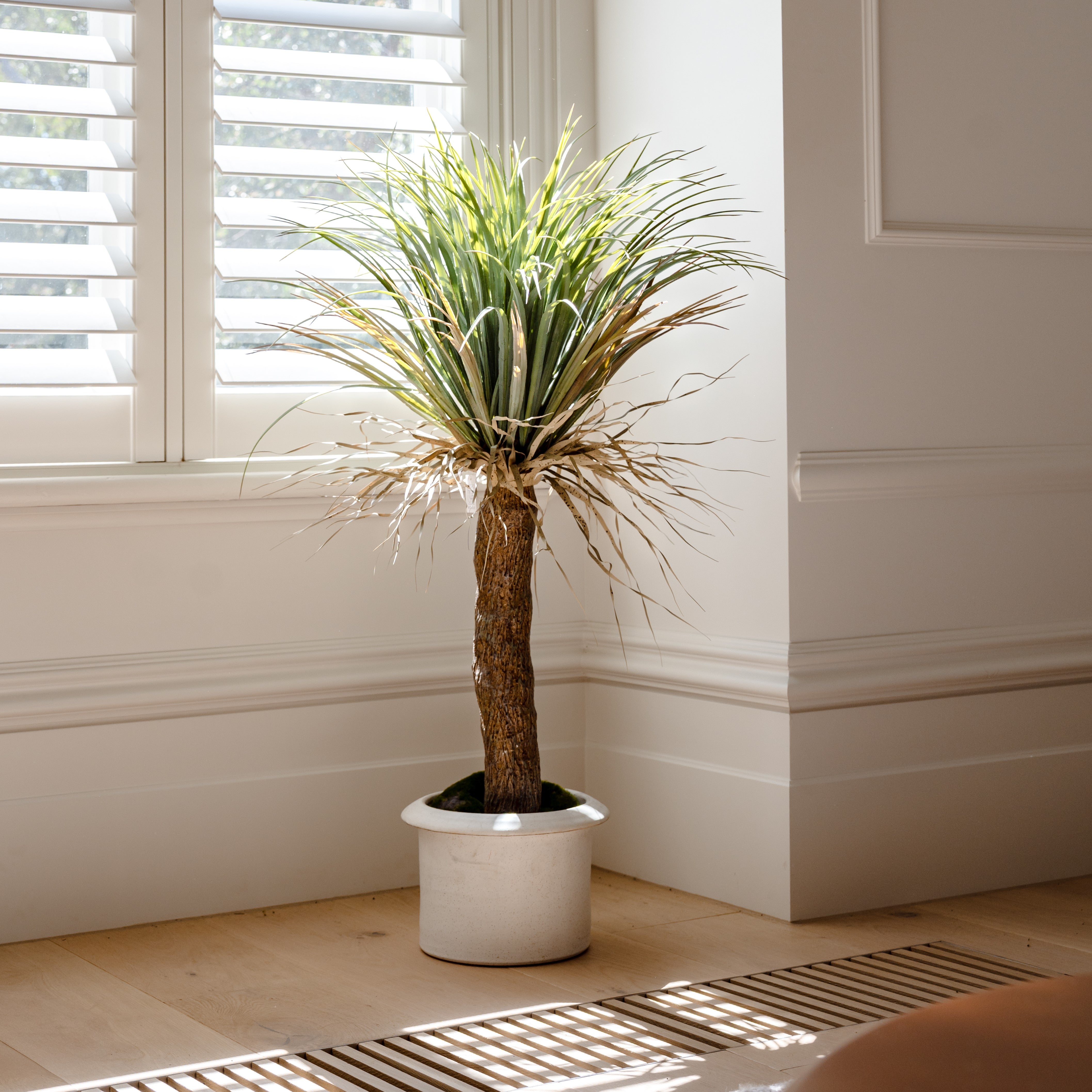 Vanity Pot with Cream Finish | 21cm Ceramic Planter for Home Decor, Office & Garden Plants
