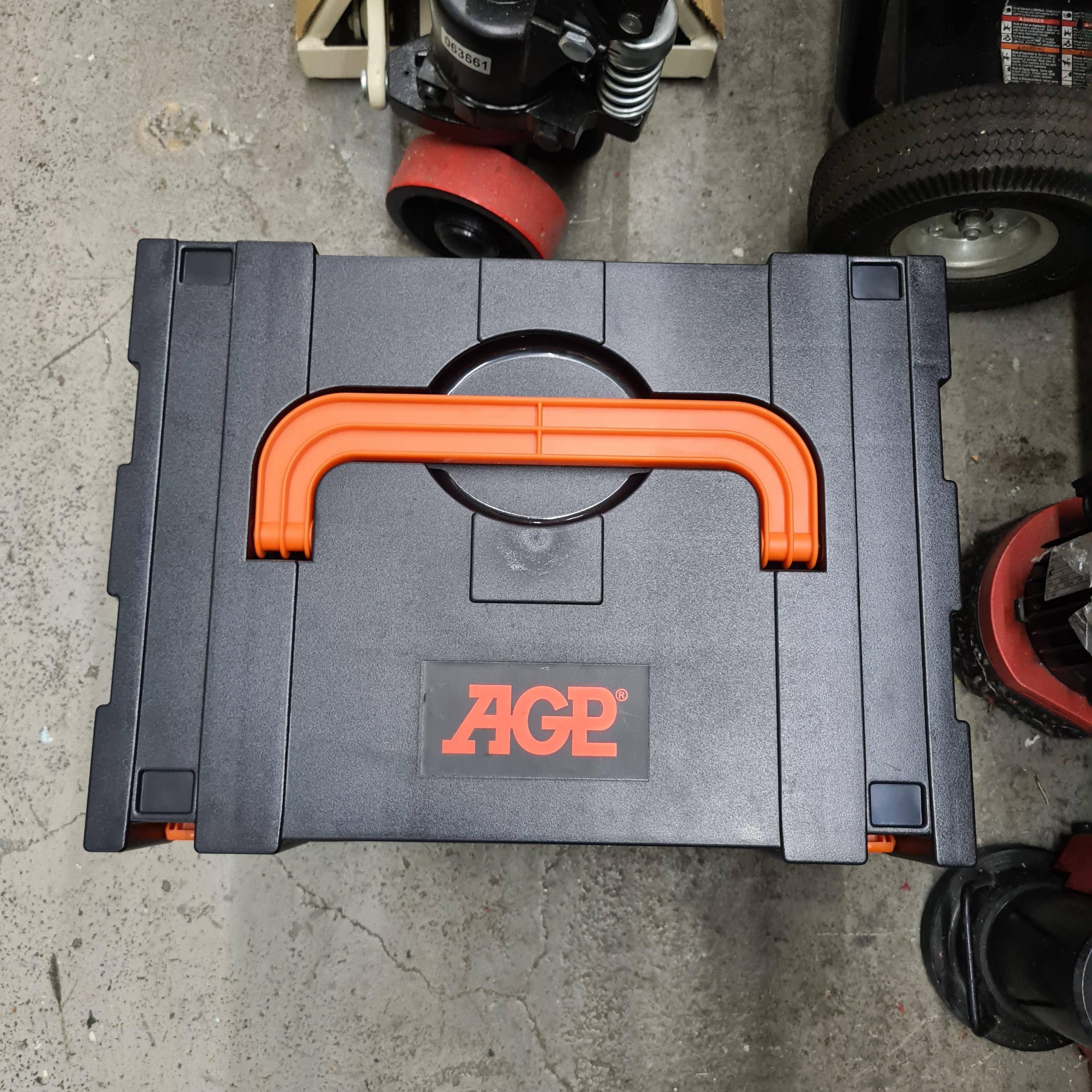 AGP 230V Chain Pipe Hole Cutting Drill - HC127 Model for Metalworking, Plumbing, and HVAC Installation