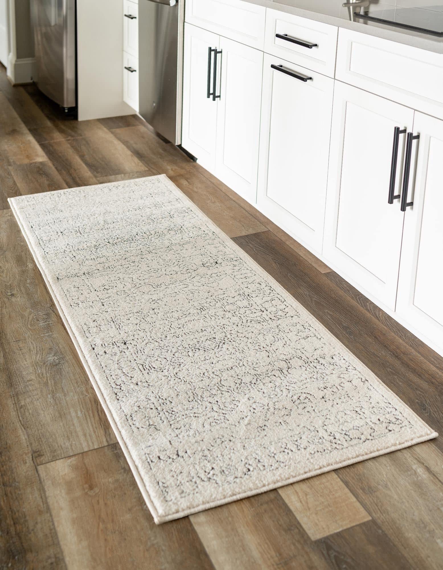 Unique Loom Isabella Collection Adjani Runner Rug 2'7