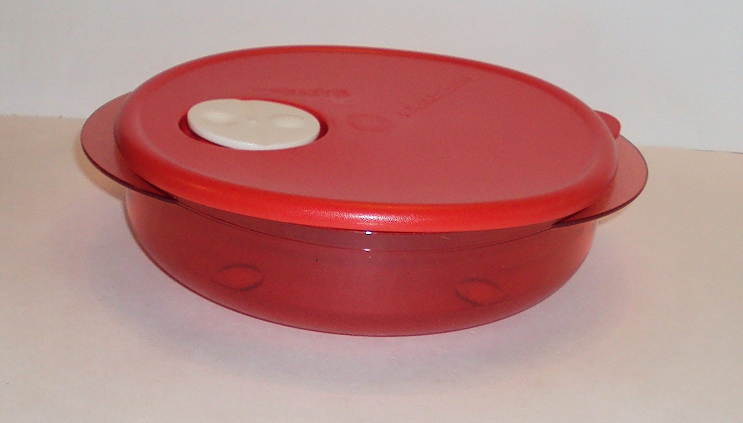Tupperware Rock N Serve 3.25 Cup Microwave Bowl - Large Round Shallow Food Storage Container with Lid - BPA-Free Plastic for Meal Prep, Leftovers & Reheating - Perfect for Soups, Salads & Microwave Cooking