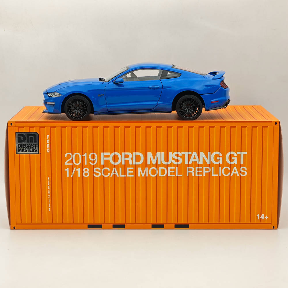 1/18 Scale Diecast Ford Mustang GT 2019 Blue Right-Hand Drive Model Car - Collectible Miniature Replica for Car Enthusiasts & Hobbyists - Perfect for Display, Gifts, and Car Show Collections