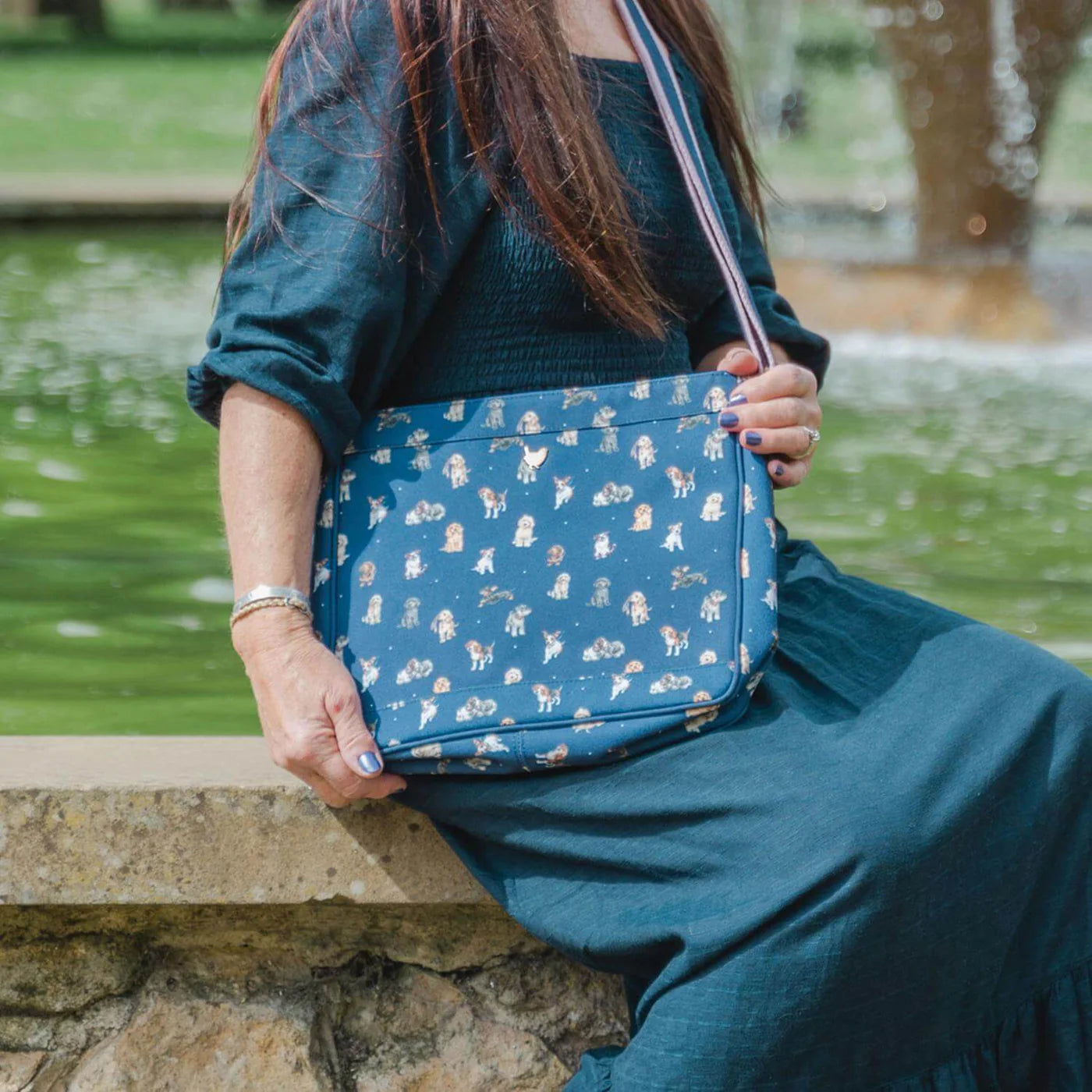 Wrendale Designs A Dog's Life Everyday Bag - Stylish & Durable Tote for Dog Lovers - Perfect for Grocery Shopping, Beach Trips & Daily Use