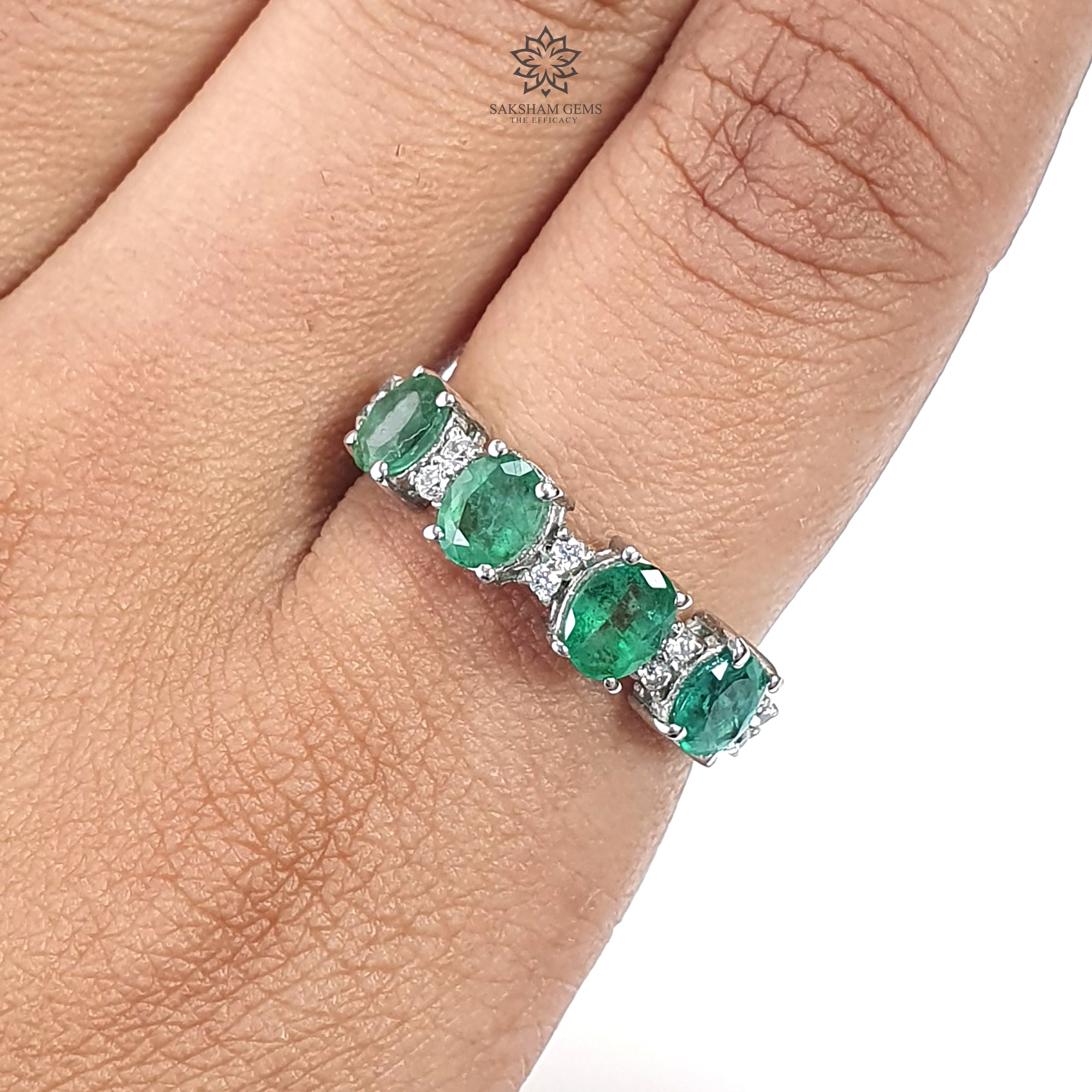 Natural Untreated Emerald Oval Faceted Cut 925 Sterling Silver Ring with CZ Prongs - Size 7.5 US (2.59g) | Elegant Jewelry for Women, Perfect Gift for Anniversary, Birthday & Special Occasions