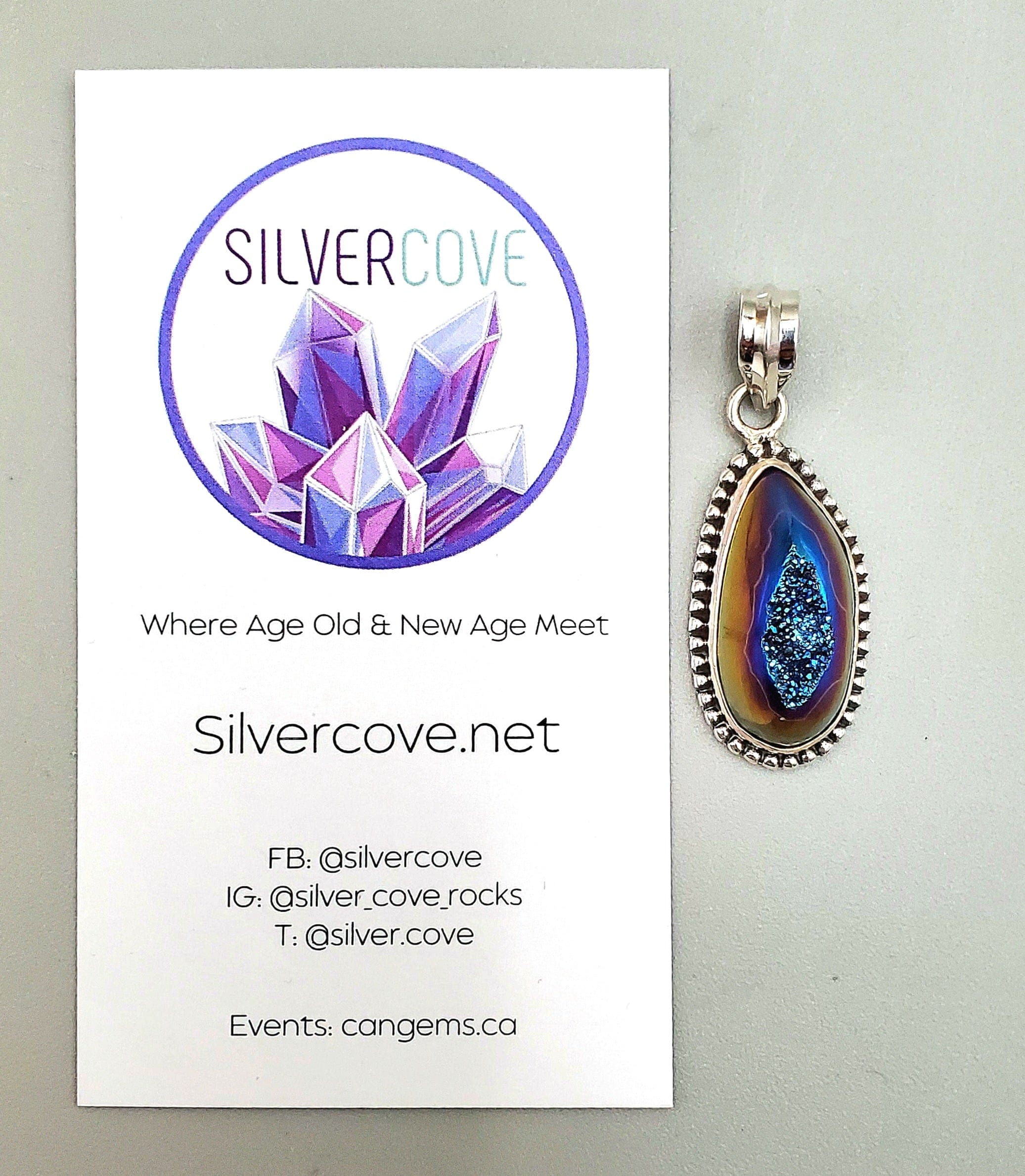 Natural Aura Druzy Pendant Necklace - Healing Crystal Jewelry for Women, Spiritual Energy Protection, Chakra Balancing | Perfect for Meditation, Yoga & Everyday Wear