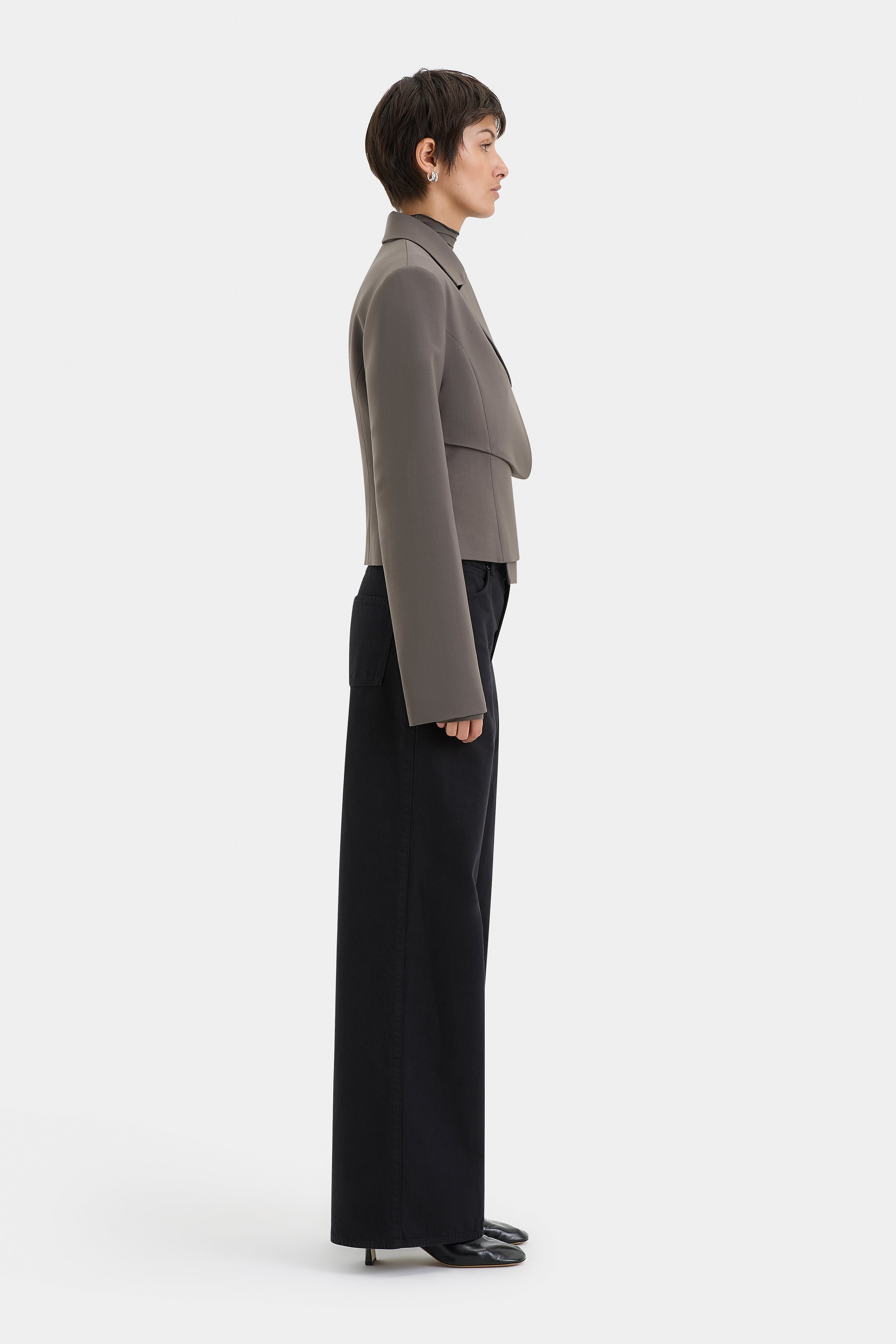 Elegant Maya Pleated Blazer for Women - Office Wear, Business Casual & Formal Occasions | Stylish Work Jacket for Professional Outfits
