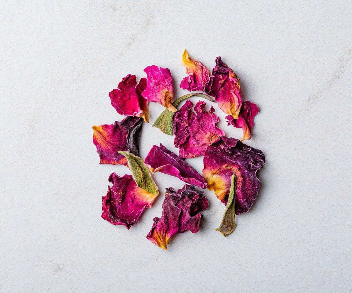 Premium Edible Dried Rose Petals from Pakistan - 2 Cup Bag (1 oz) for Cooking, Baking, Tea & Cocktails | Perfect for Desserts, Marinades, Roasts, Couscous & Middle Eastern Cuisine | Gourmet Floral Ingredient for Chefs & Home Bakers