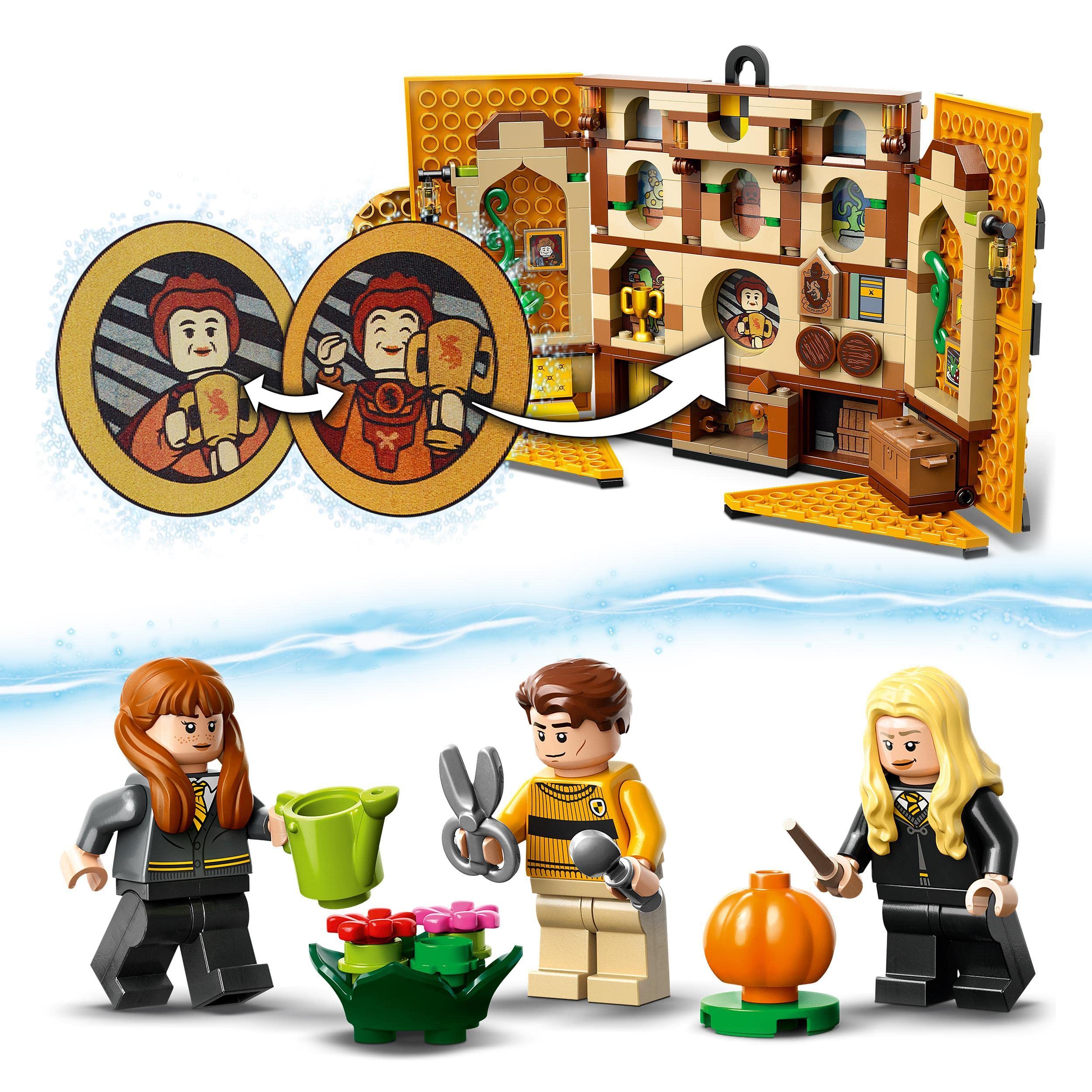 LEGO 76412 Harry Potter House Crest Hufflepuff Building Kit with 3 Minifigures & Mandrake, Collectible Wall Decoration, Hogwarts Castle Toy – Perfect for Harry Potter Fans, Room Decor, and Gift Giving