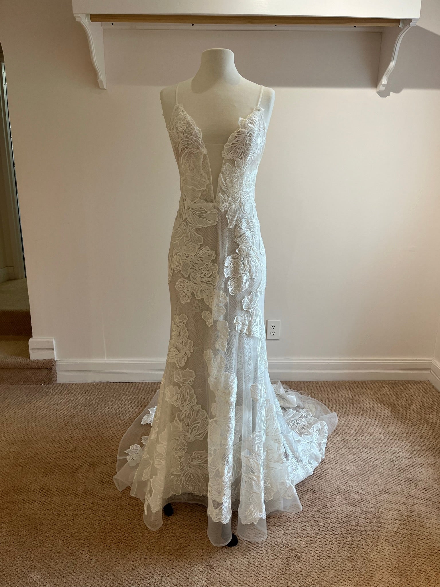 Wtoo Valenta Wedding Gown - Elegant Lace Bridal Dress for Bride - Perfect for Beach, Church & Formal Weddings