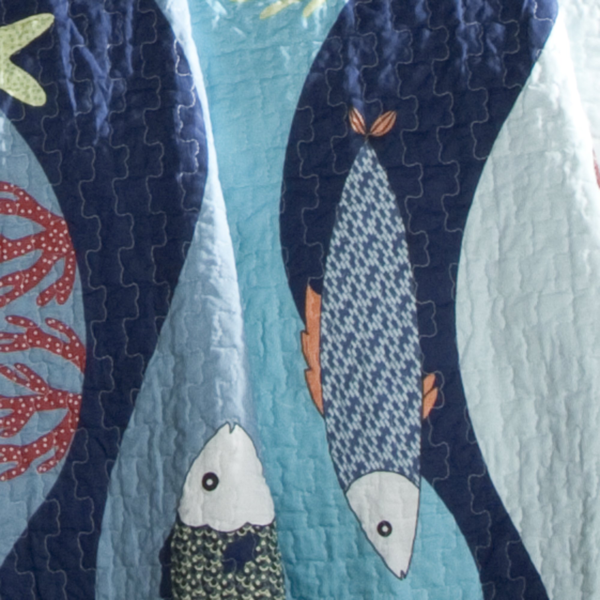 Lush Decor Sea Life Stripe 3-Piece Quilt Set - Ocean Themed Bedding with Quilt & Shams, Full/Queen Size, Blue | Perfect for Beach House Decor, Kids' Room & Coastal Style Bedrooms