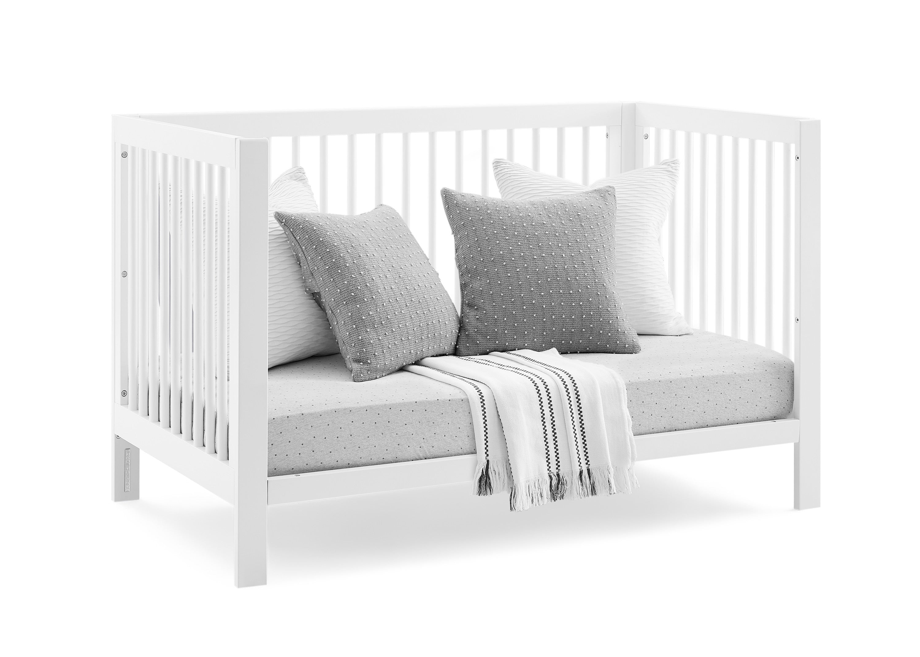 BabyGap Charlie 6-in-1 Convertible Crib - Grow with Your Child from Newborn to Toddler | Safe Nursery Furniture for Modern Baby Rooms