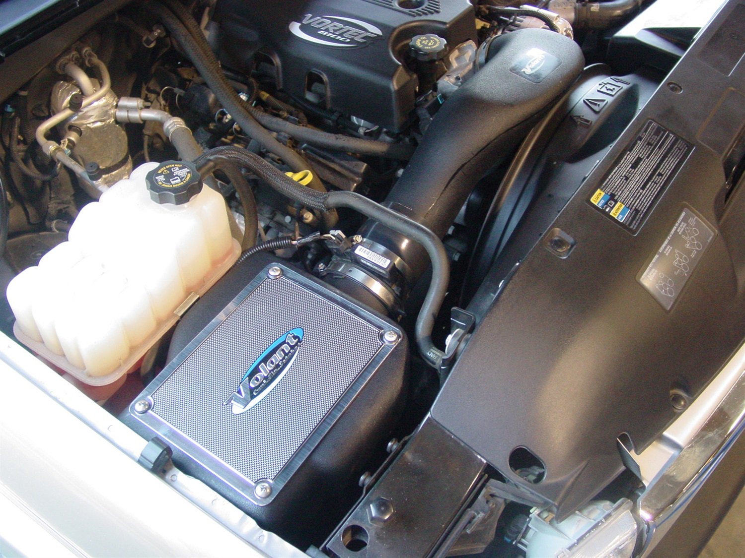 Volant 159816 PowerCore Cool Air Intake System - High Performance Cold Air Intake Kit for Trucks & SUVs - Improves Horsepower & Fuel Efficiency - Perfect for Off-Roading & Daily Driving