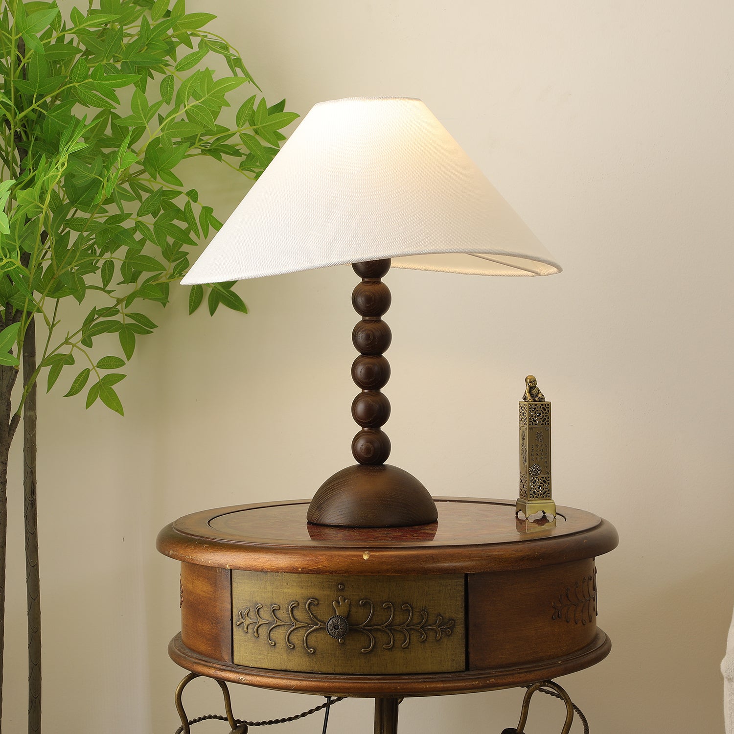 Isabella Grace Table Lamp - Modern Bedside & Living Room Lighting for Home Decor - Soft Glow Nightstand Lamp for Bedroom, Office, or Study
