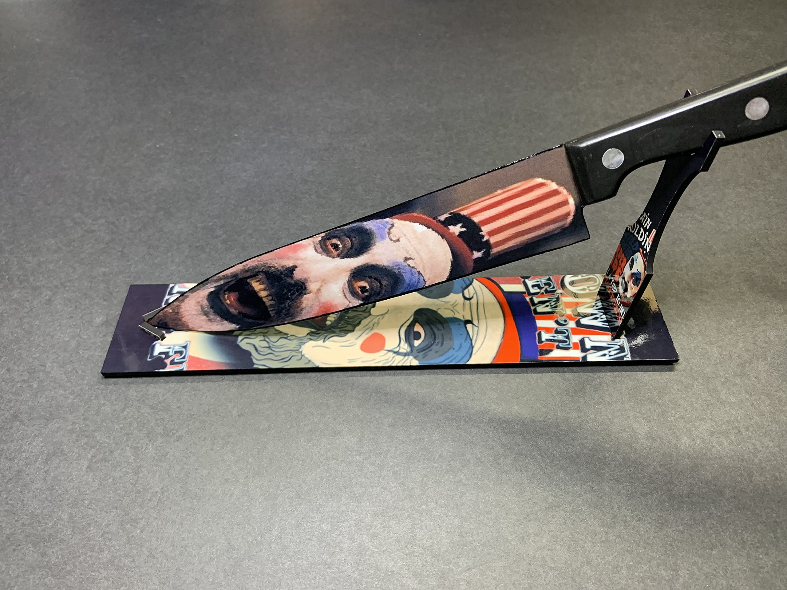Captain Spaulding House of 1000 Corpses Themed Kitchen Knife Set with Sublimated Stand - Horror Movie Collector's Item for Halloween Decor & Cooking Enthusiasts