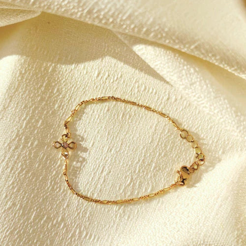 Lily Bloom Bracelet for Women - Elegant Floral Beaded Jewelry Gift for Her - Perfect for Weddings, Parties & Everyday Wear