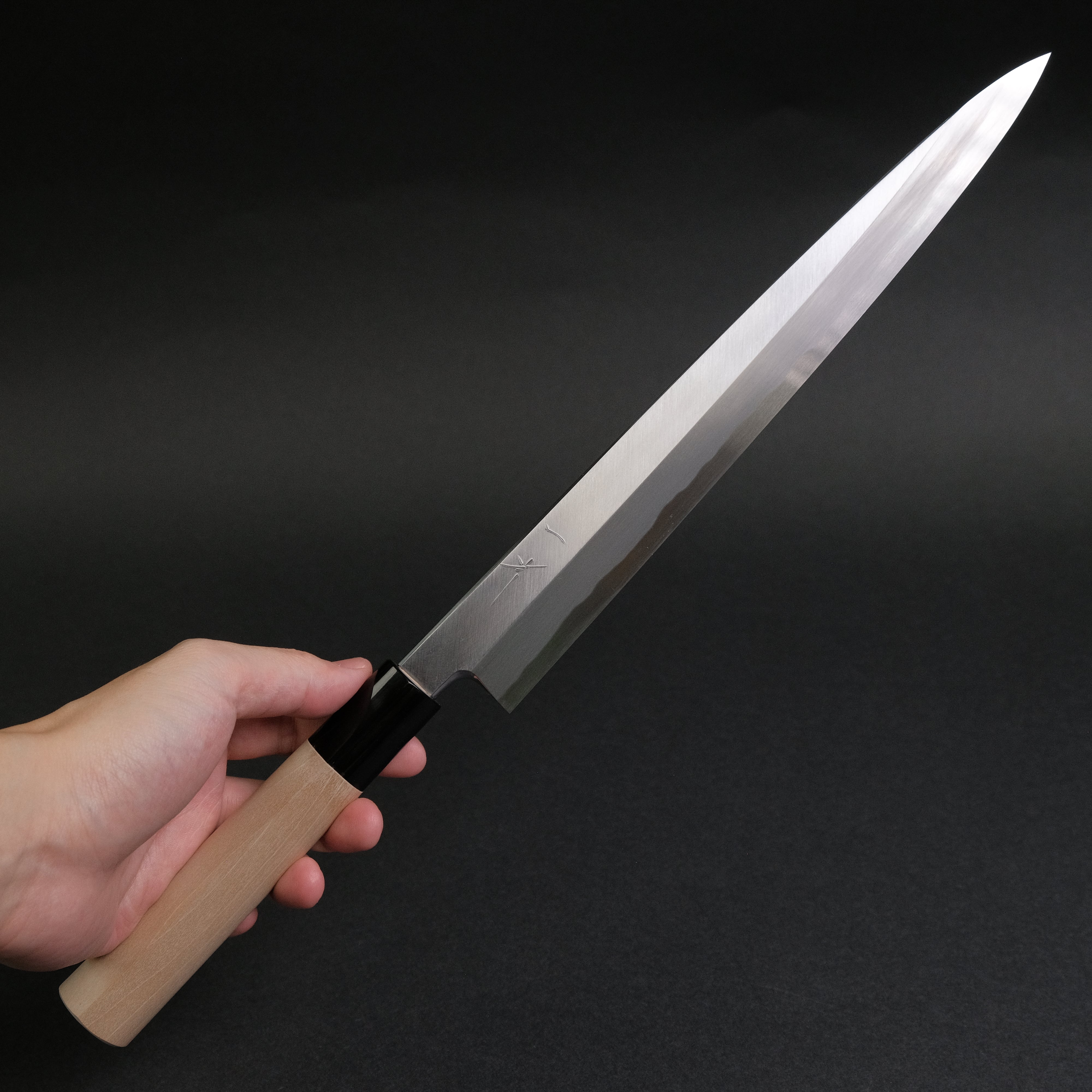 Hitohira Tanaka Manzo Blue #1 Yanagiba 270mm Japanese Sushi Knife - High Carbon Steel Blade with Ho Wood D-Shaped Handle & Saya Scabbard - Perfect for Sushi Chefs & Japanese Cuisine Preparation