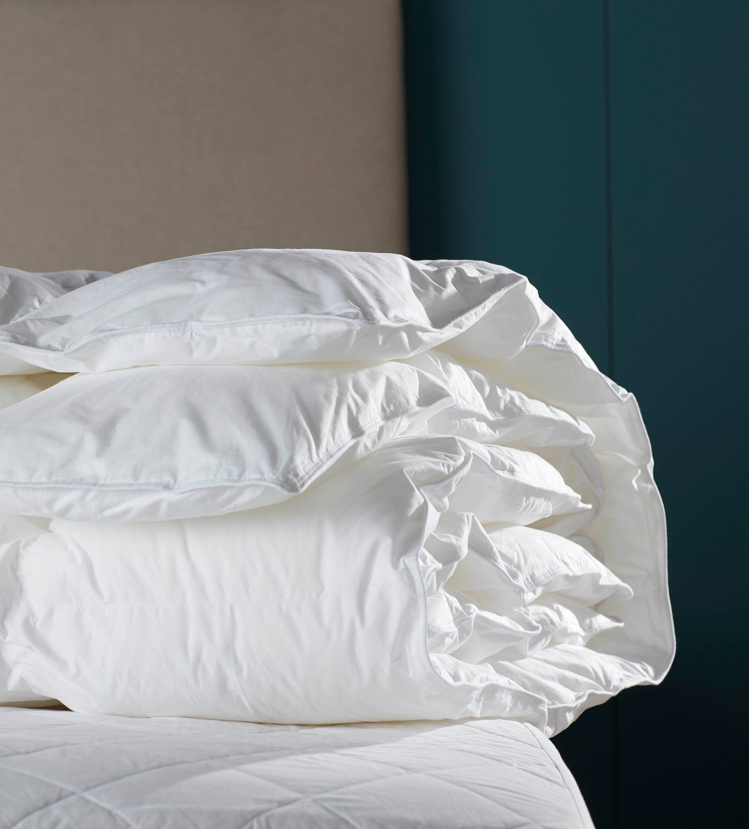 Soft Microfiber Duvet Cover - Queen Size for Cozy Bedroom Comfort | Perfect for All Seasons & Home Decor