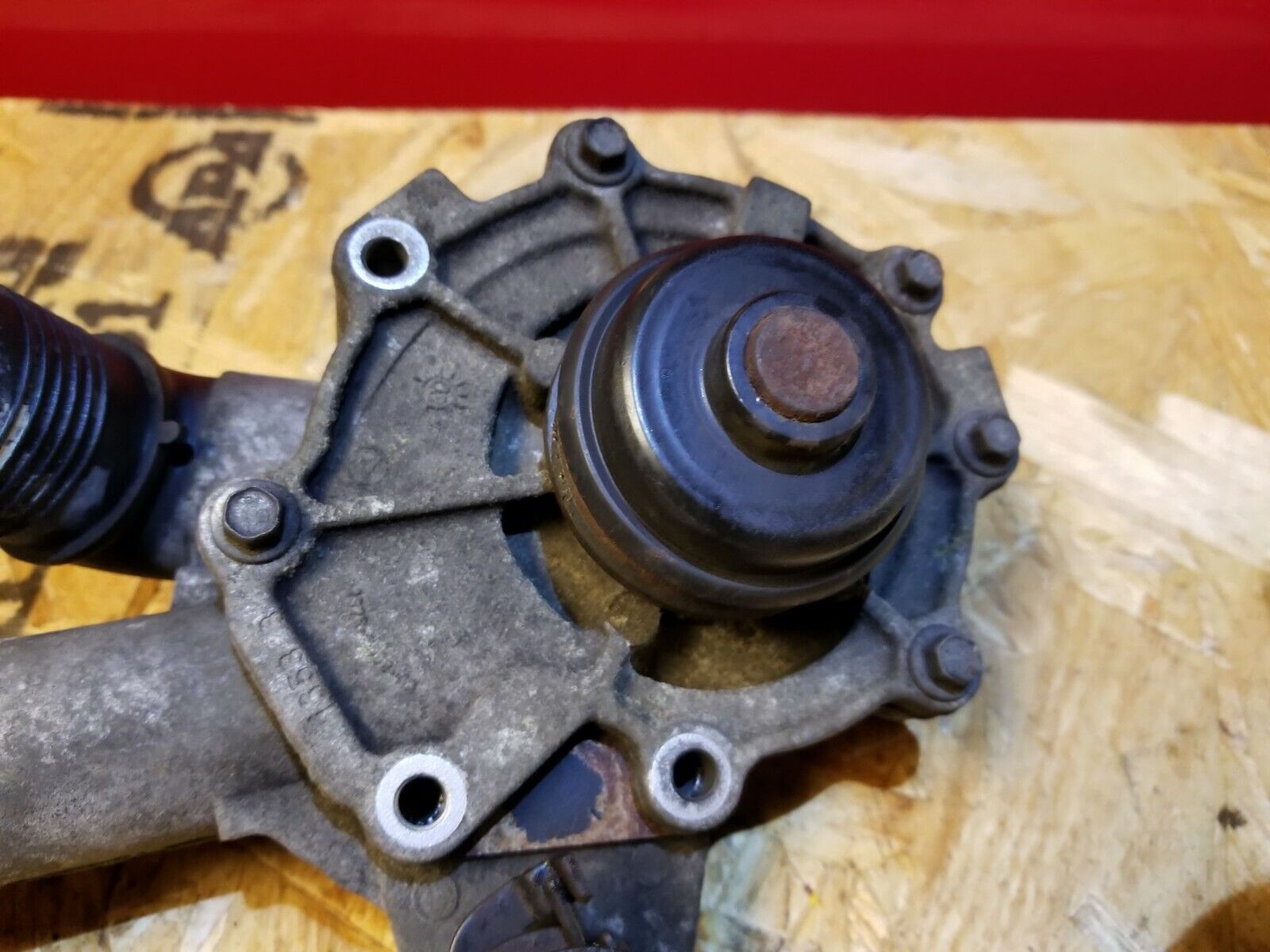 2002-2007 Ford Escape 3.0L Water Pump Replacement - OEM Quality Part for Engine Cooling System - Perfect for DIY Repair & Maintenance