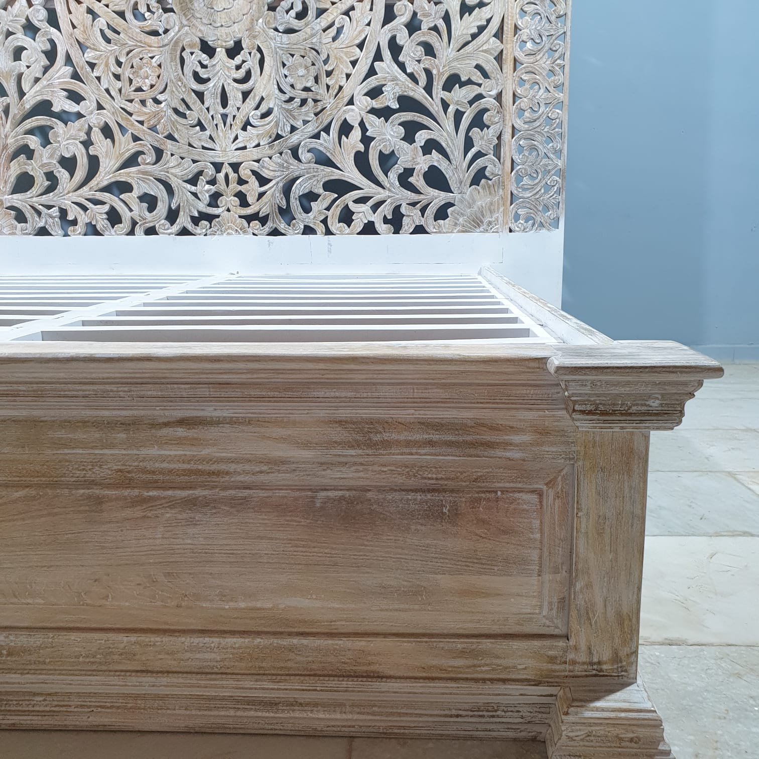 Handmade Carved Indian Wood King Size Bed (183x203cm) - Whitewashed Solid Wood Furniture for Master Bedroom & Guest Room Decor