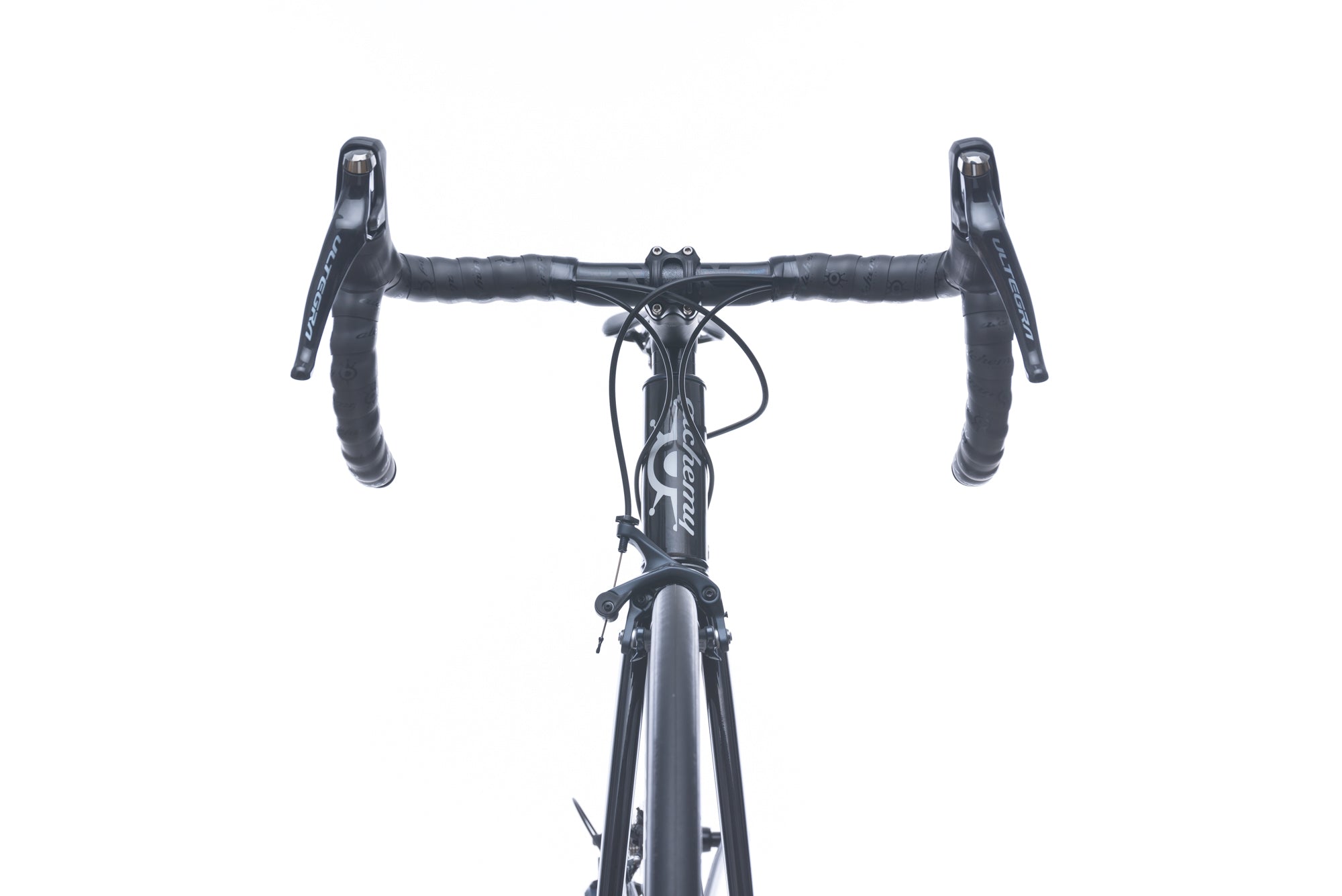 Alchemy Atlas 54cm Road Bike for Men & Women - Lightweight Aluminum Frame, 21-Speed Shimano Gears - Perfect for Commuting, Fitness & Outdoor Cycling (2018 Model)