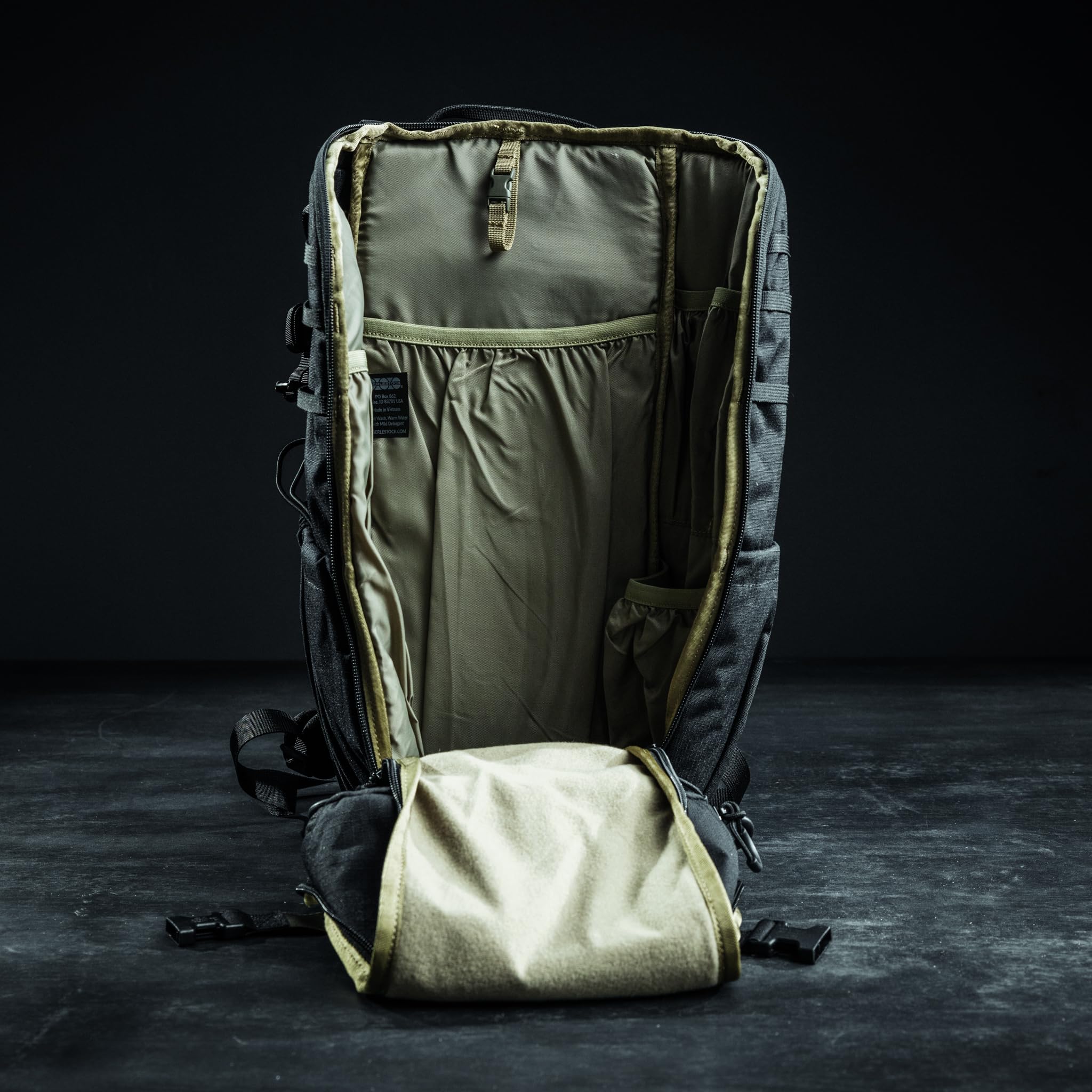 Eberlestock Bandit Pack - Durable EDC Backpack for Work & Outdoor Adventures | Perfect for Commuting, Hiking & Travel
